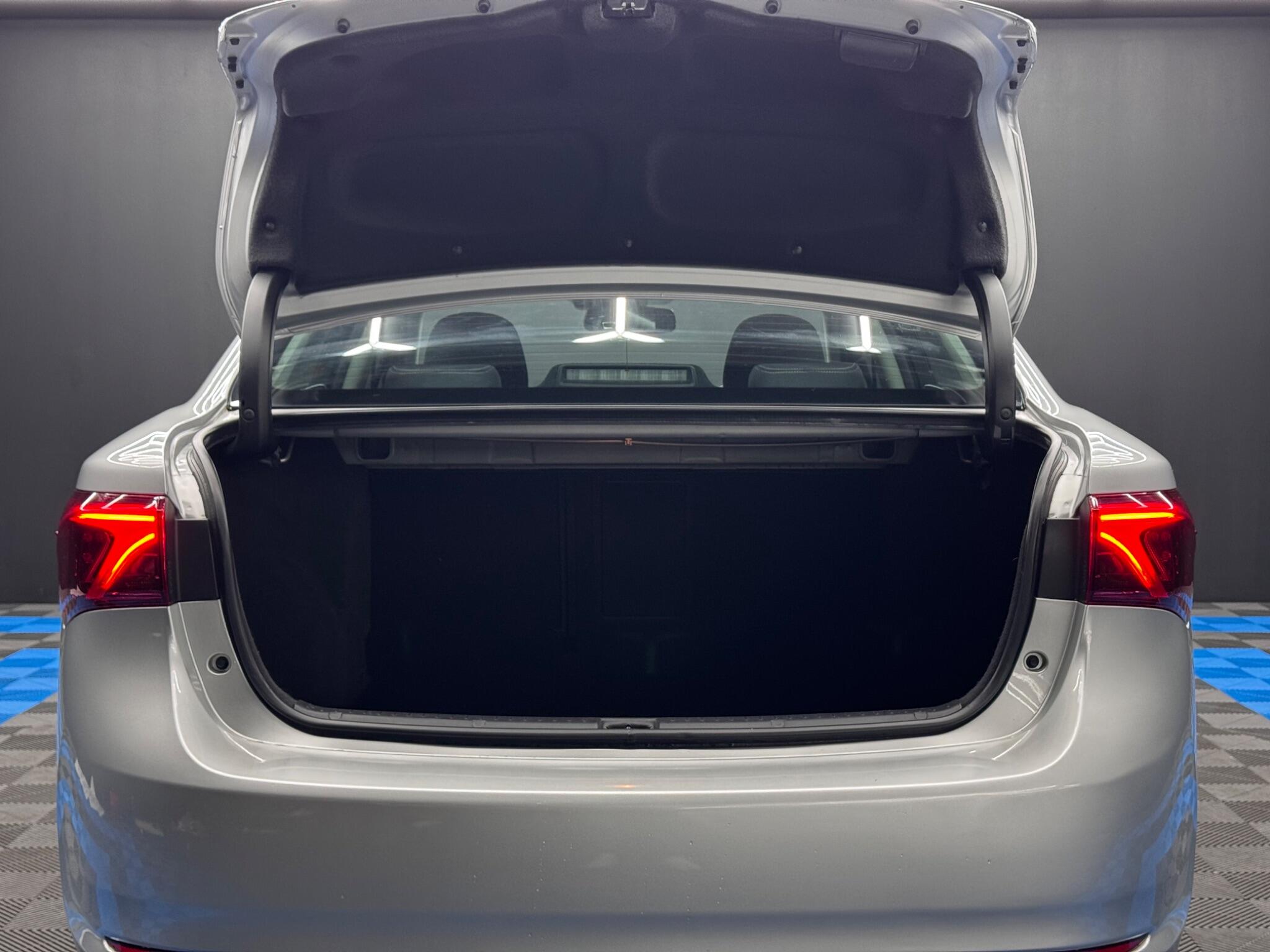 Toyota Avensis 1.8 V-Matic Business Edition Euro 6 4dr 4dr Manual 2025