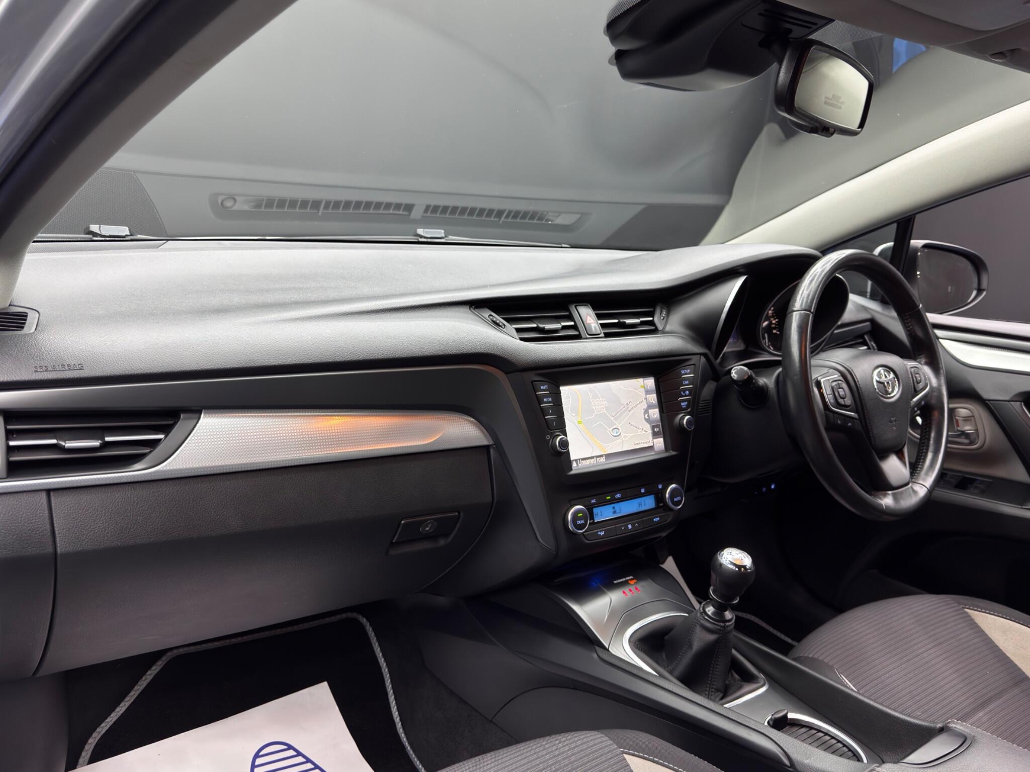 Toyota Avensis 1.8 V-Matic Business Edition Euro 6 4dr 4dr Manual 2025