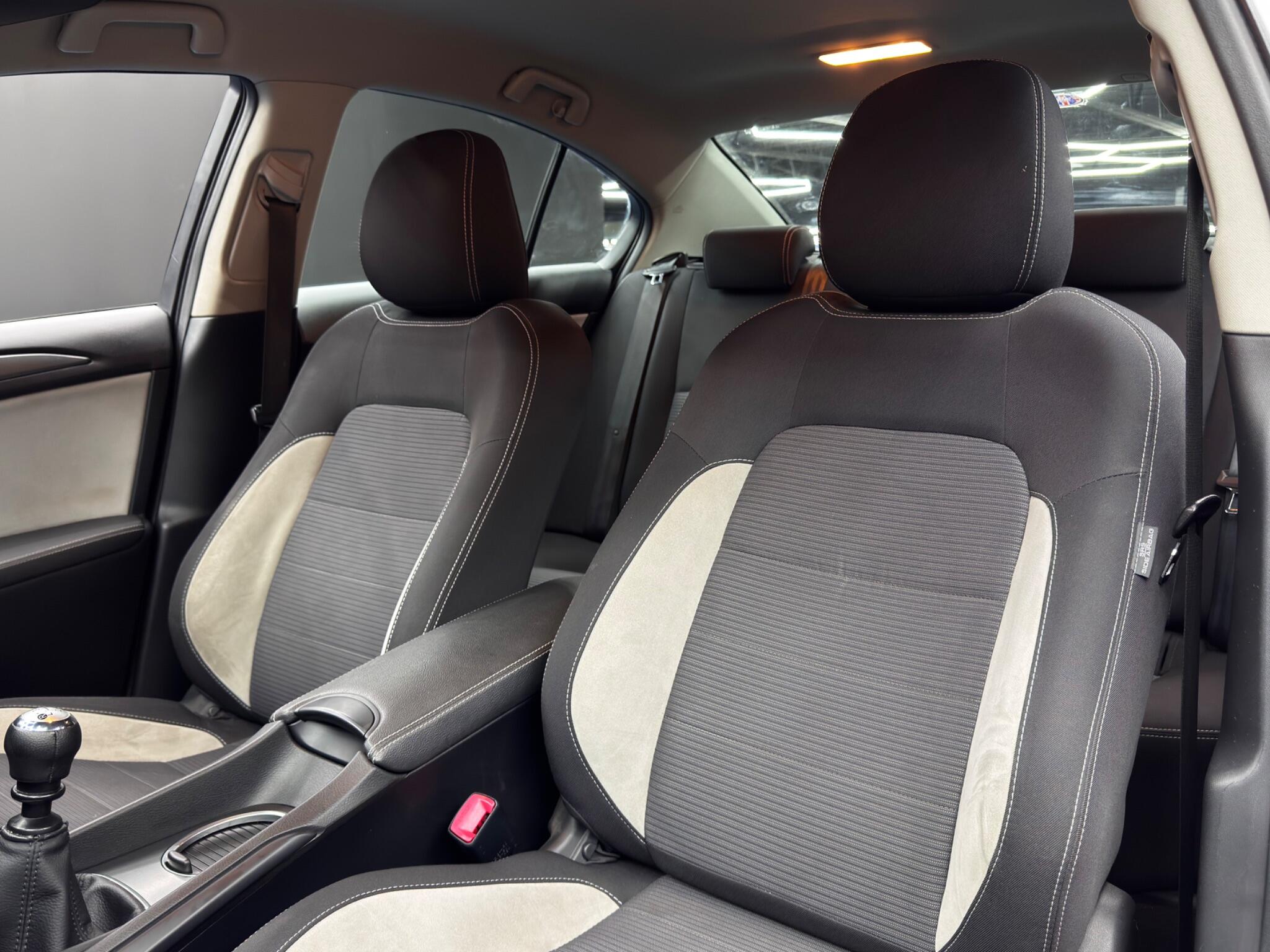 Toyota Avensis 1.8 V-Matic Business Edition Euro 6 4dr 4dr Manual 2025