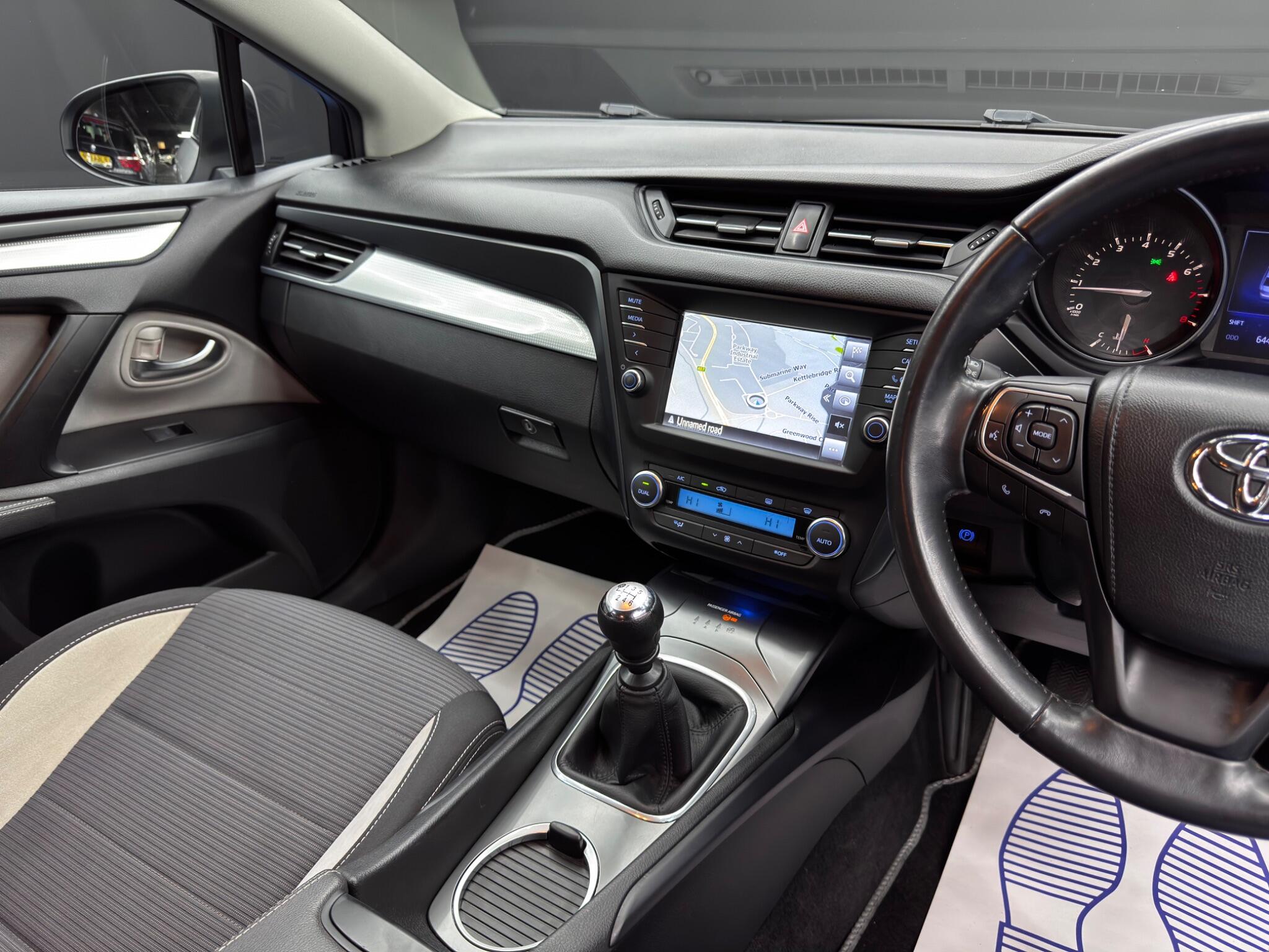 Toyota Avensis 1.8 V-Matic Business Edition Euro 6 4dr 4dr Manual 2025