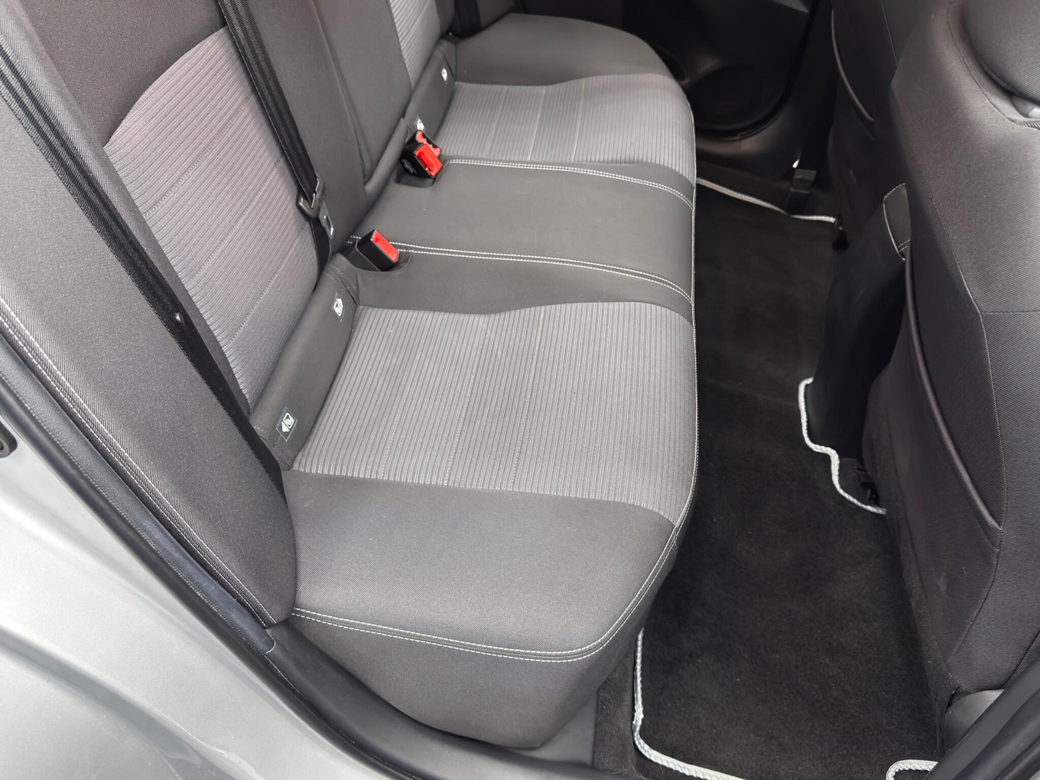 Toyota Avensis 1.8 V-Matic Business Edition Euro 6 4dr 4dr Manual 2025