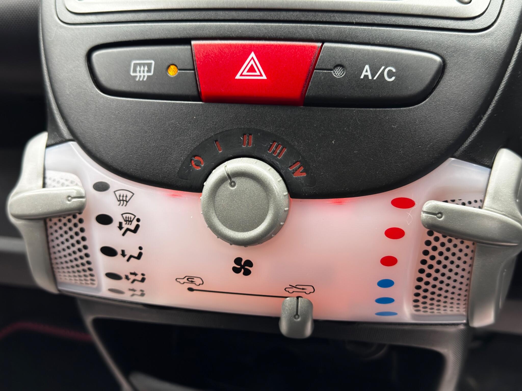 Toyota Aygo 1.0 VVT-i Ice Euro 5 5dr 5dr Manual 2025