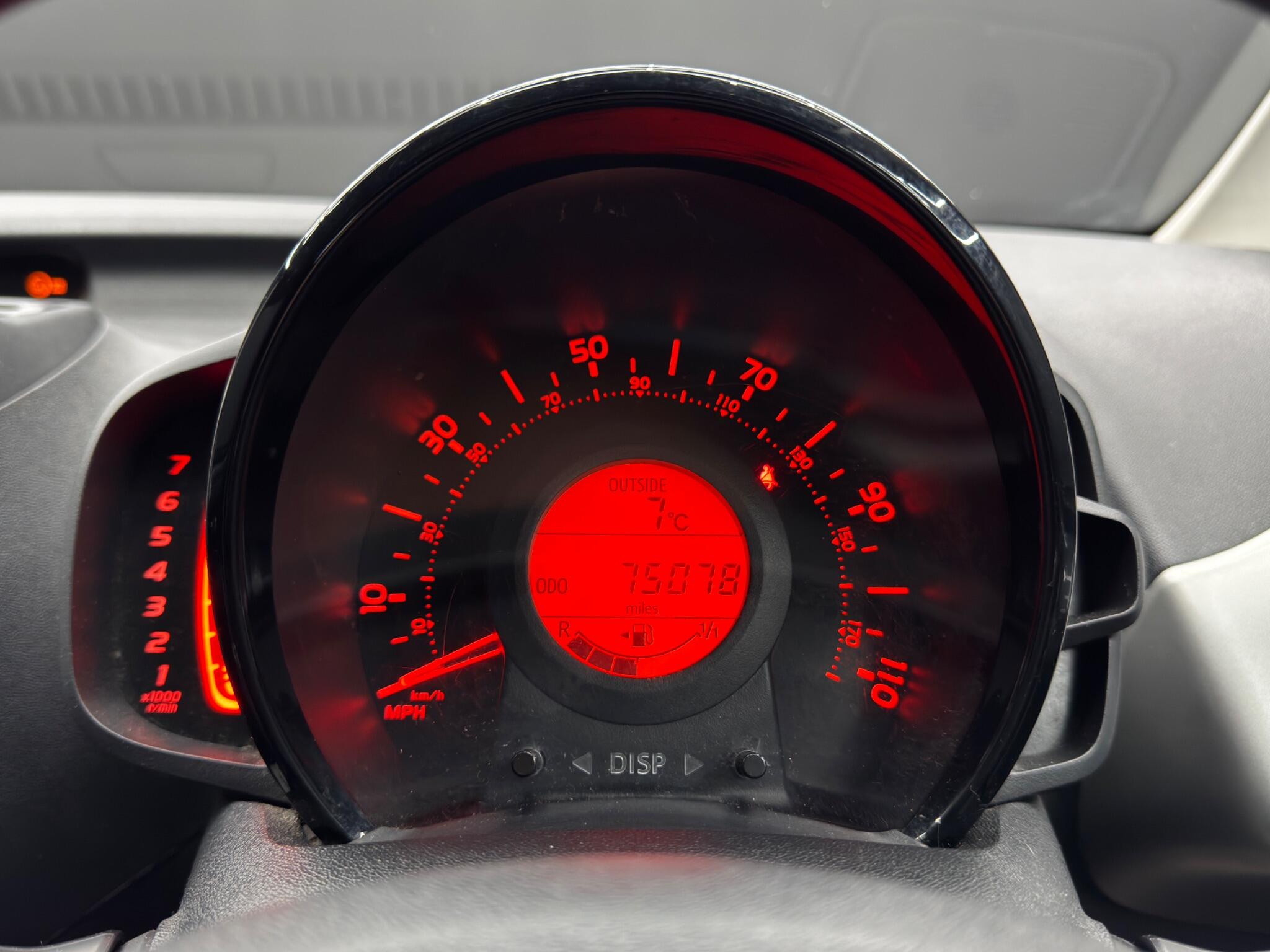 Toyota Aygo 1.0 VVT-i x-play Euro 6 5dr 5dr Manual 2026