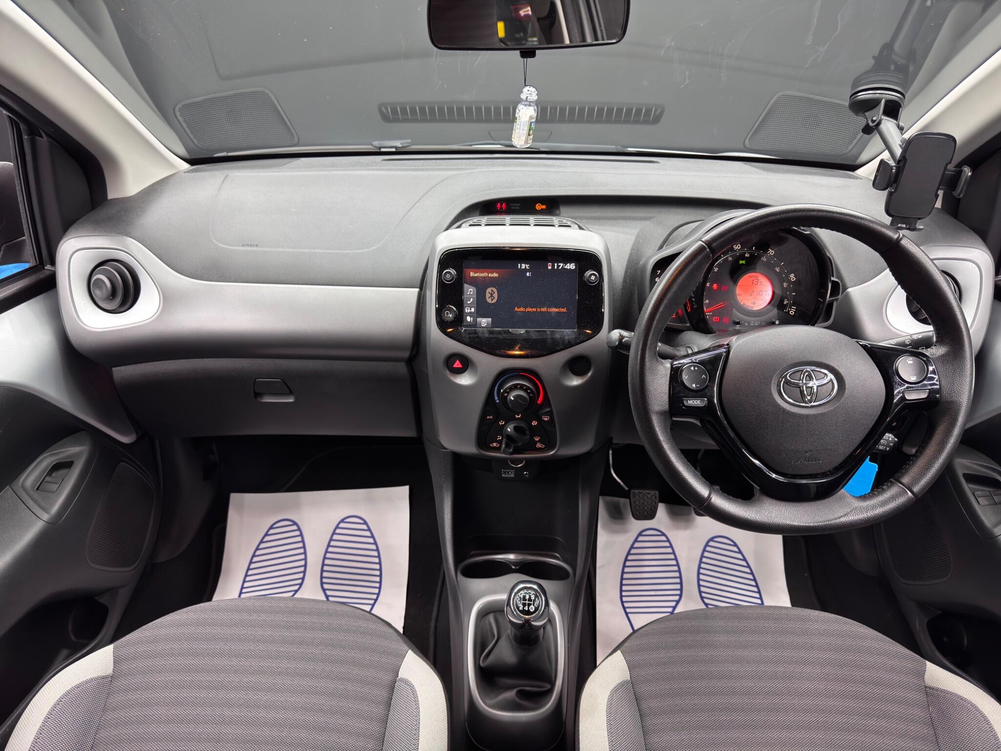 Toyota Aygo 1.0 VVT-i x-play Euro 6 5dr 5dr Manual 2025