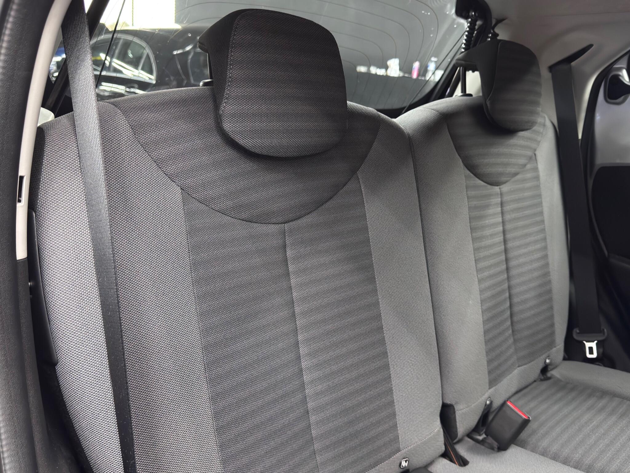 Toyota Aygo 1.0 VVT-i x-play Euro 6 5dr 5dr Manual 2025