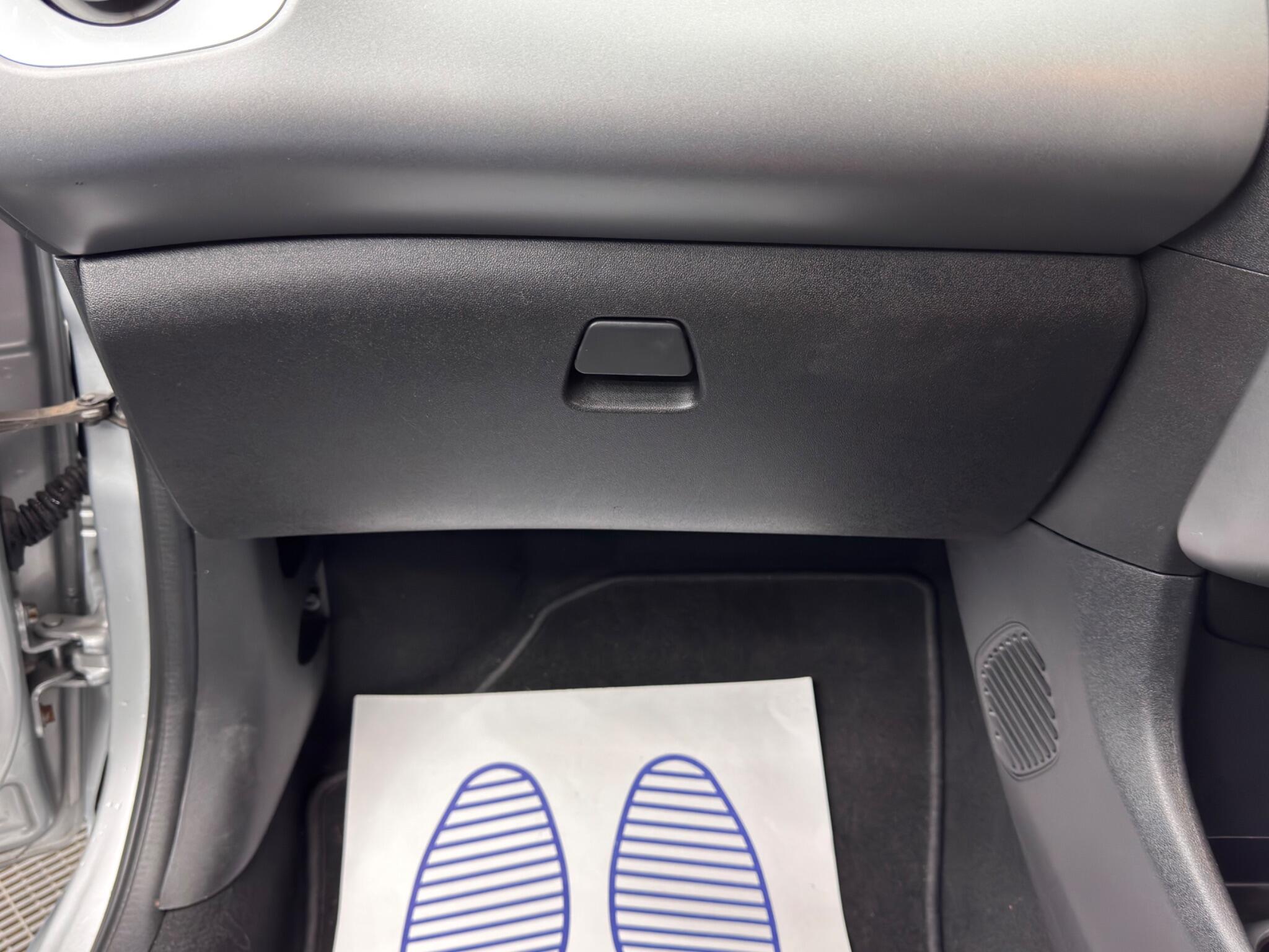 Toyota Aygo 1.0 VVT-i x-play Euro 6 5dr 5dr Manual 2025