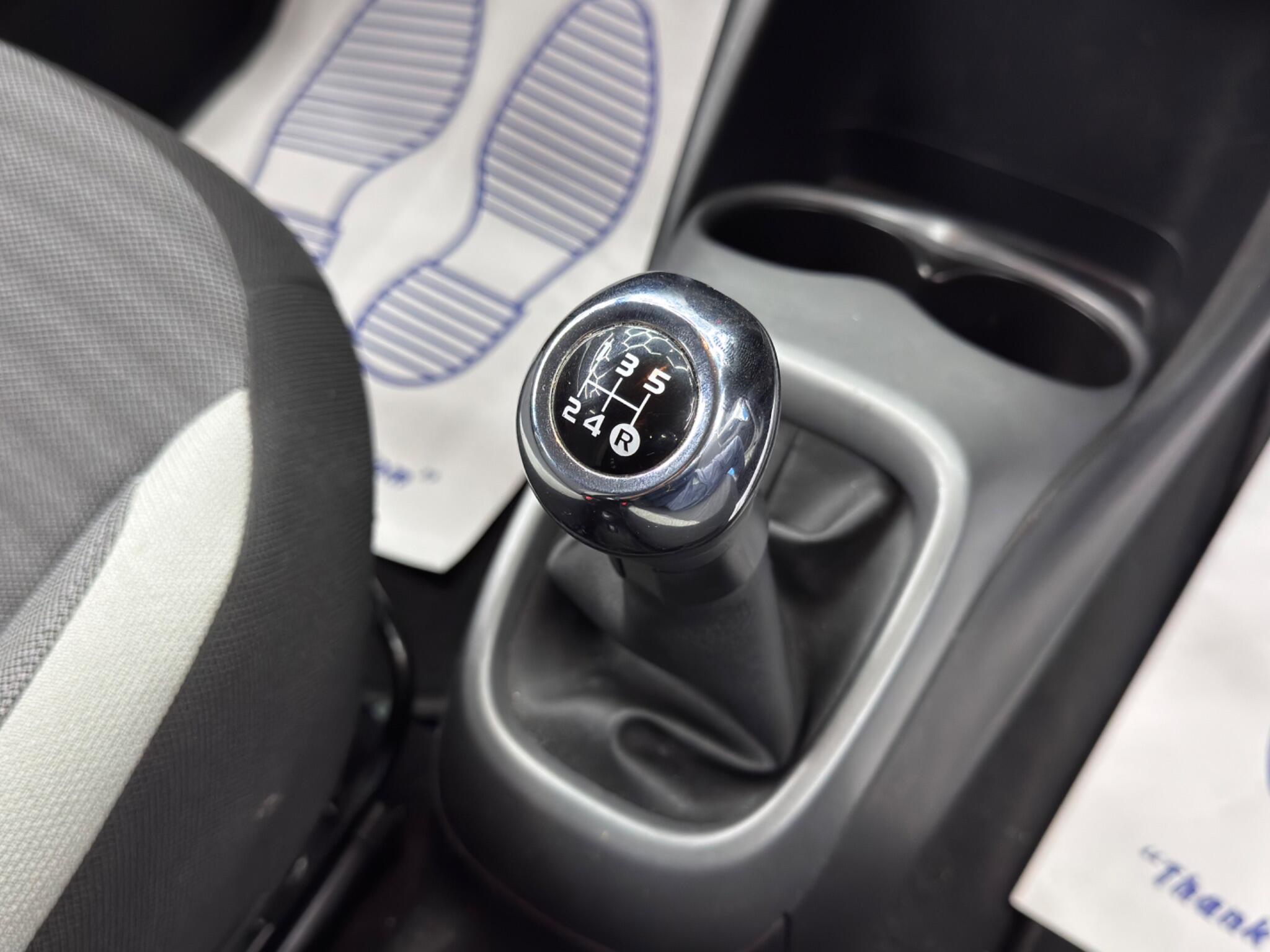 Toyota Aygo 1.0 VVT-i x-play Euro 6 5dr 5dr Manual 2025