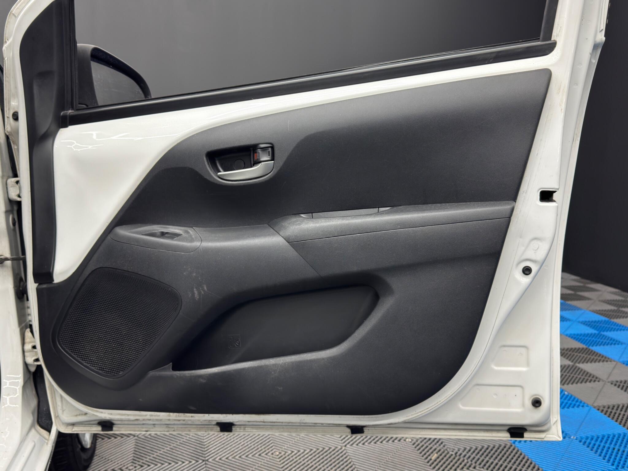 Toyota Aygo 1.0 VVT-i x-play Euro 6 5dr (Safety Sense) 5dr Manual 2026