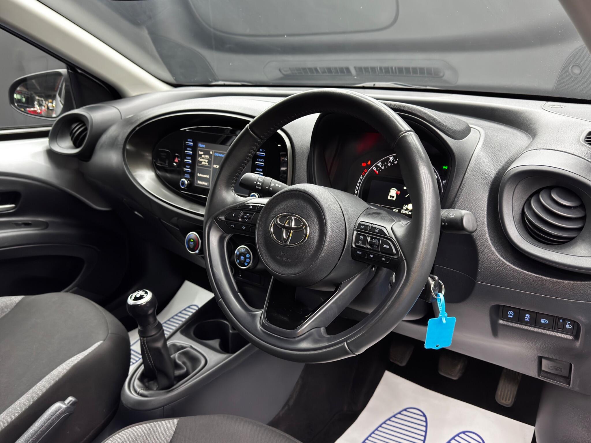 Toyota Aygo x 1.0 VVT-i Pure Euro 6 (s/s) 5dr 5dr Manual 2025