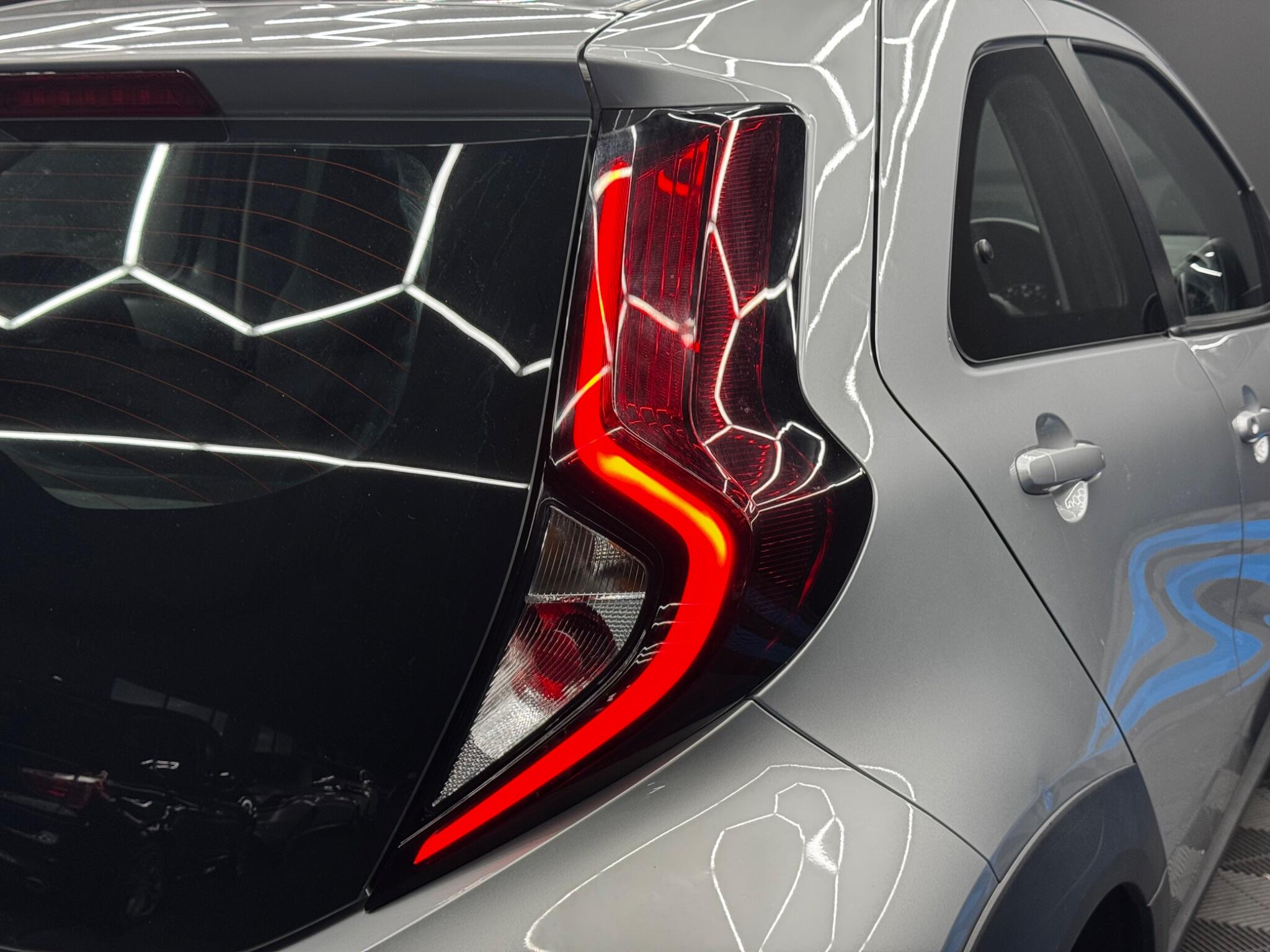 Toyota Aygo x 1.0 VVT-i Pure Euro 6 (s/s) 5dr 5dr Manual 2025