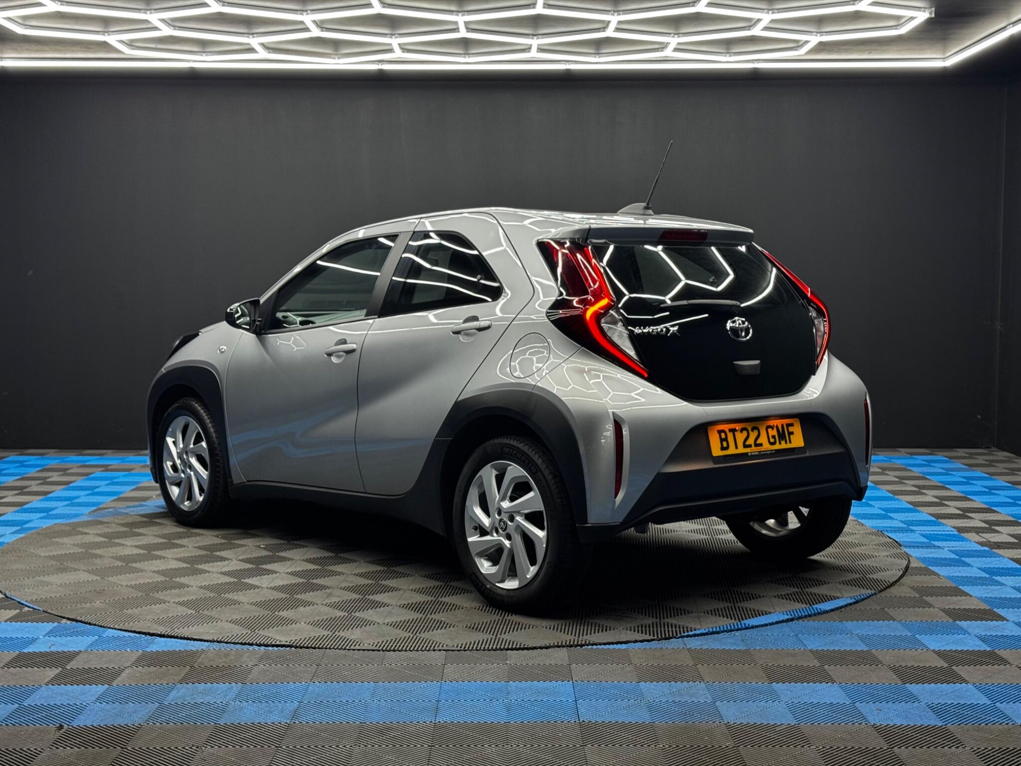 Toyota Aygo x 1.0 VVT-i Pure Euro 6 (s/s) 5dr 5dr Manual 2025