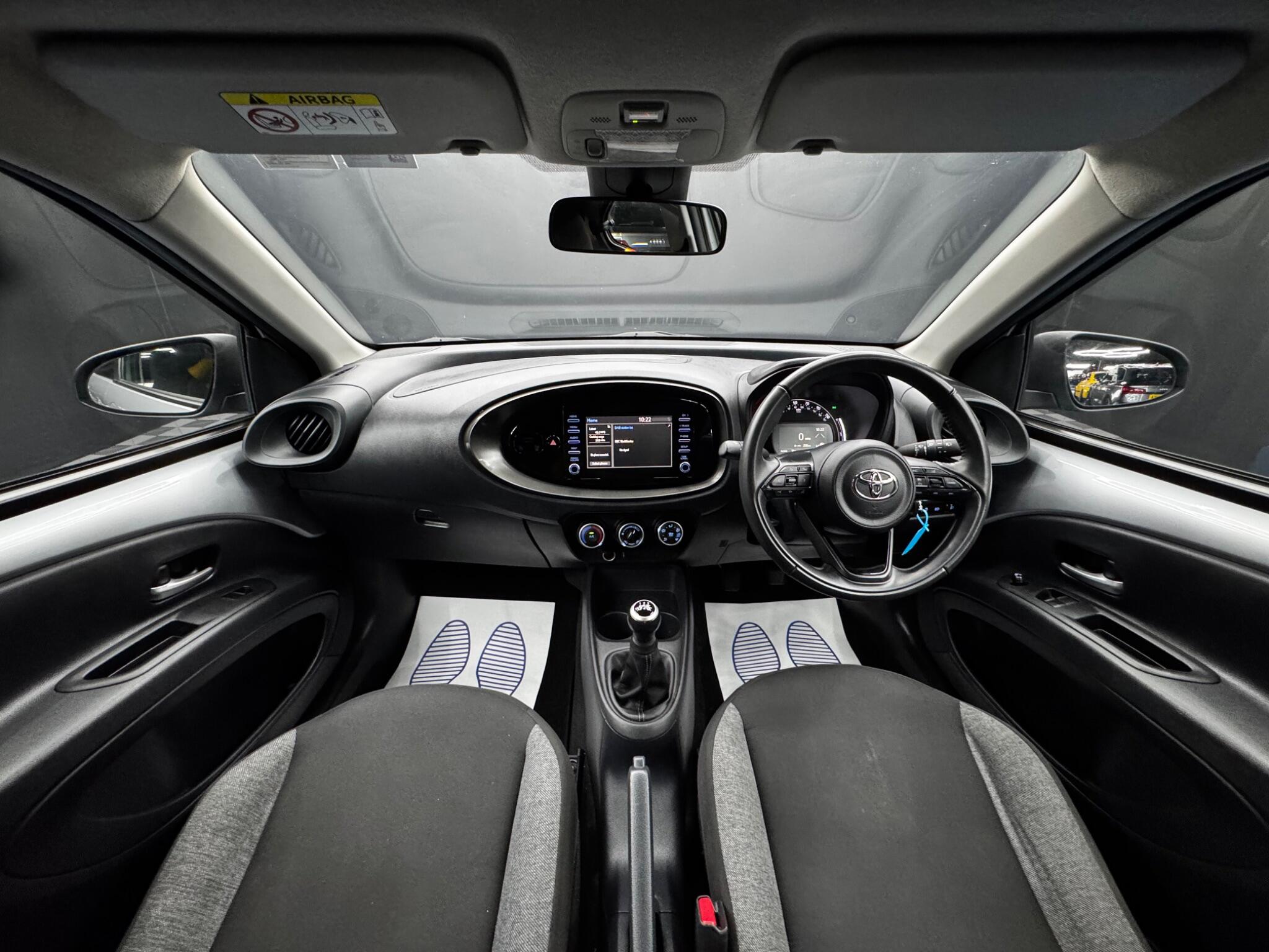 Toyota Aygo x 1.0 VVT-i Pure Euro 6 (s/s) 5dr 5dr Manual 2025