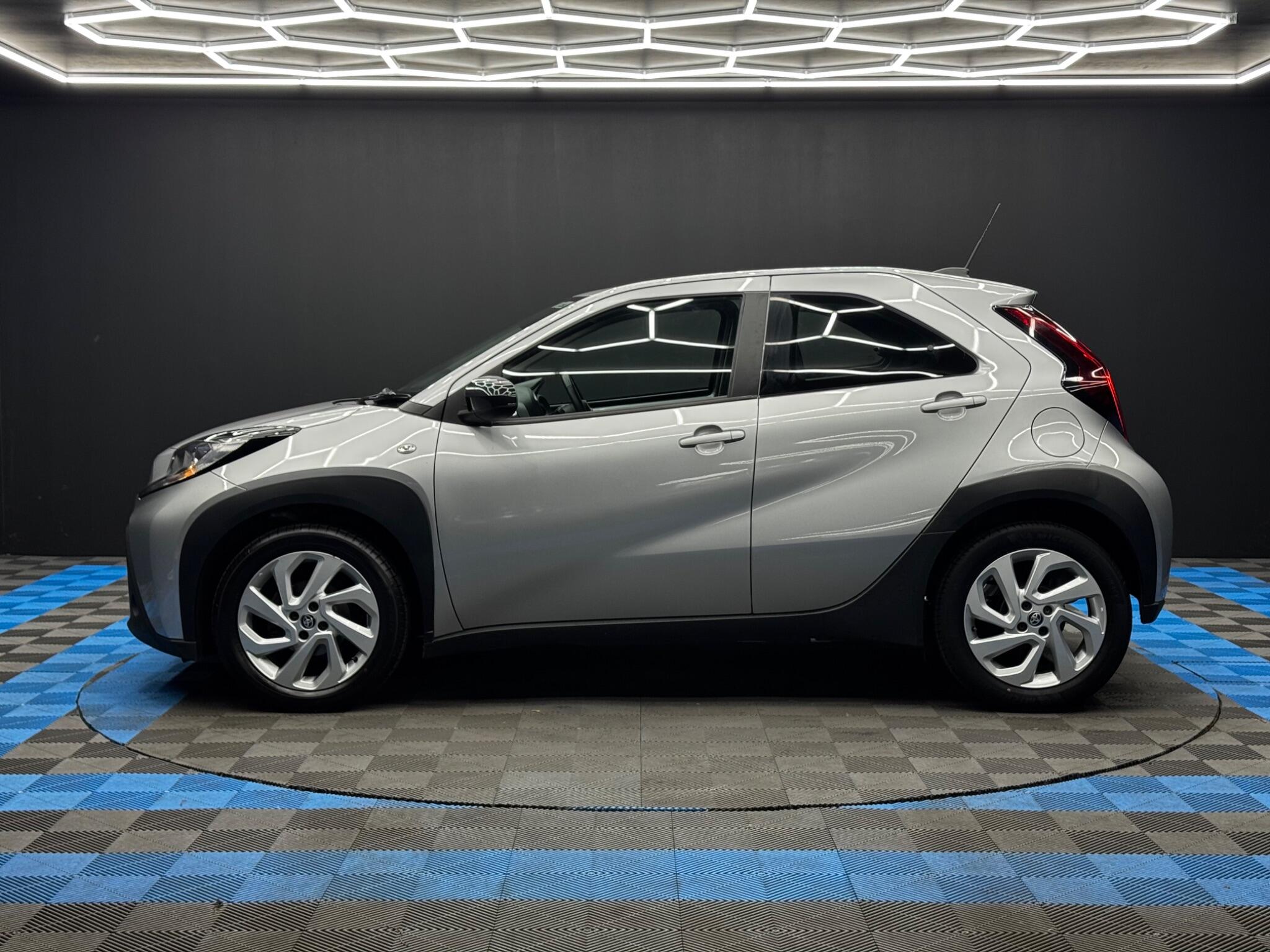 Toyota Aygo x 1.0 VVT-i Pure Euro 6 (s/s) 5dr 5dr Manual 2025