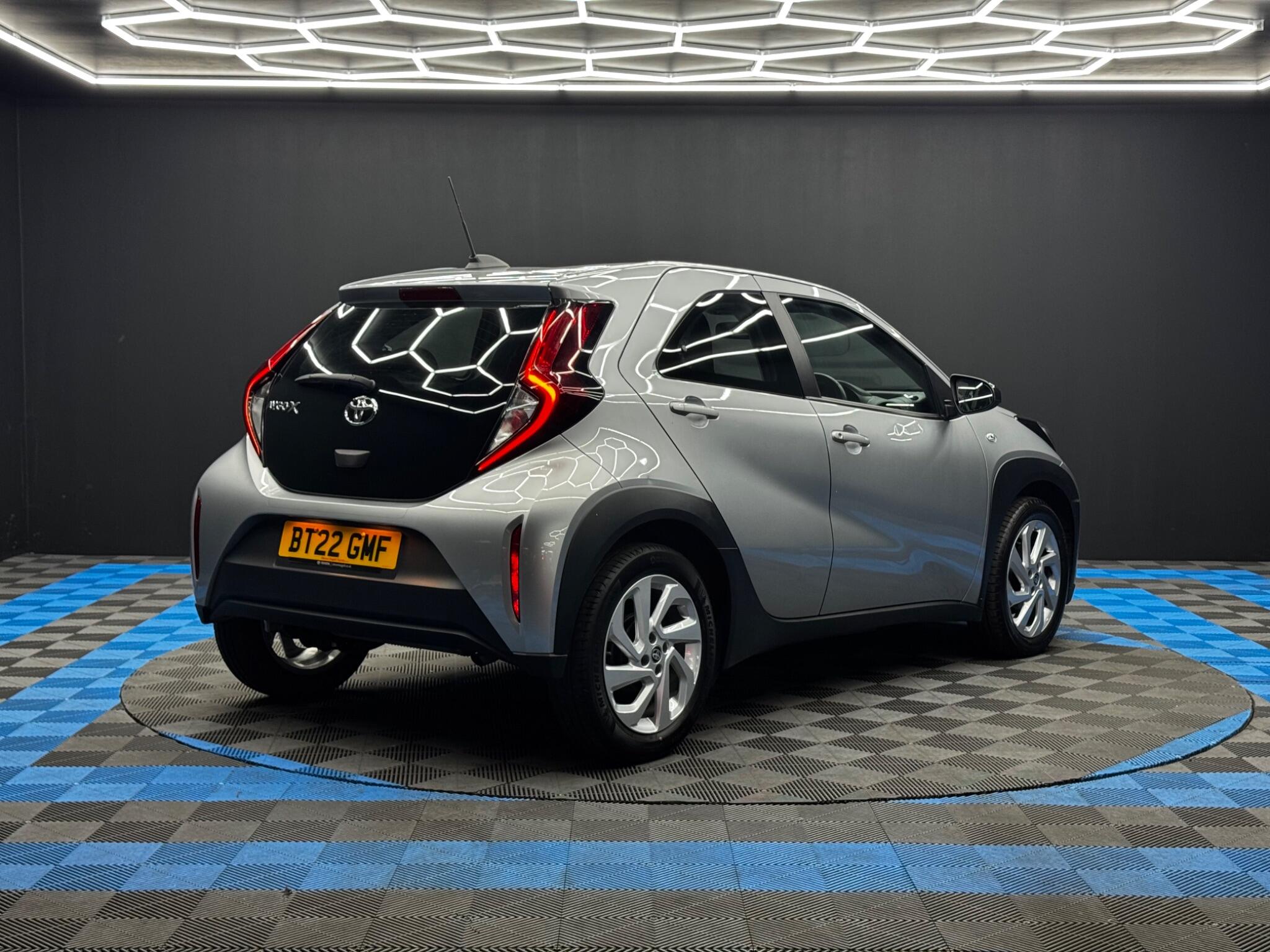 Toyota Aygo x 1.0 VVT-i Pure Euro 6 (s/s) 5dr 5dr Manual 2025