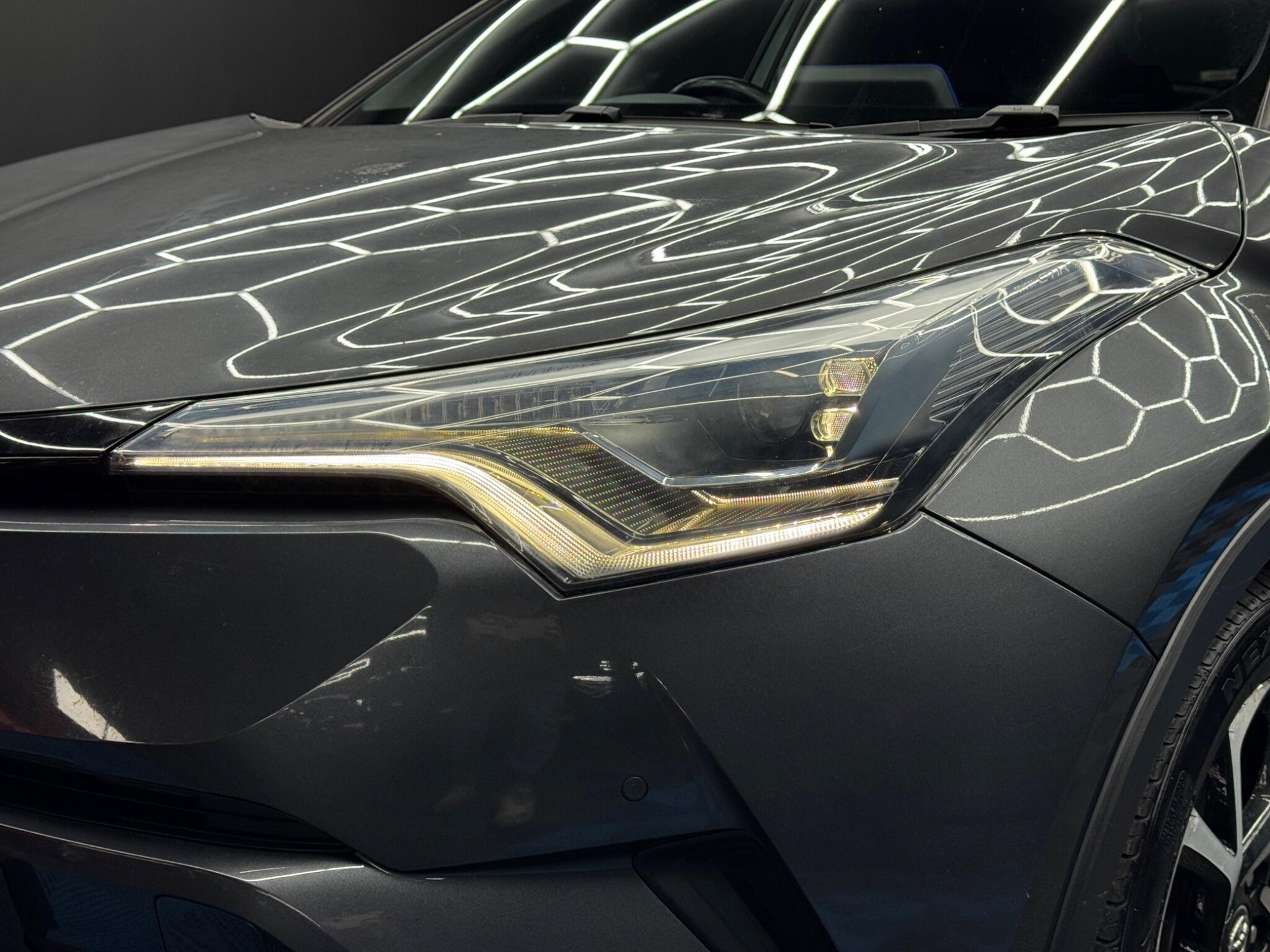 Toyota C-HR 1.8 VVT-h Dynamic CVT Euro 6 (s/s) 5dr 5dr Automatic 2026