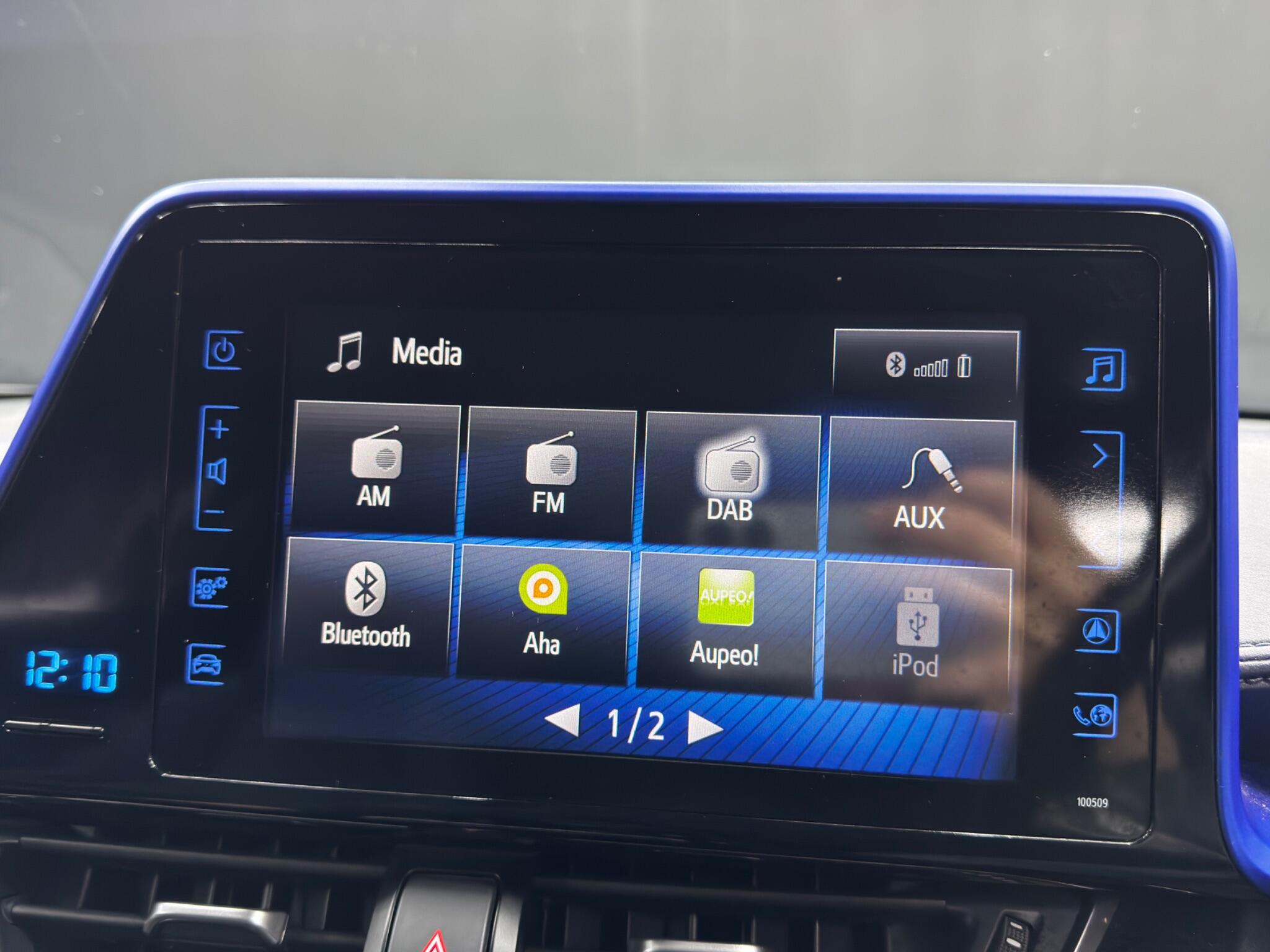 Toyota C-HR 1.8 VVT-h Dynamic CVT Euro 6 (s/s) 5dr 5dr Automatic 2026