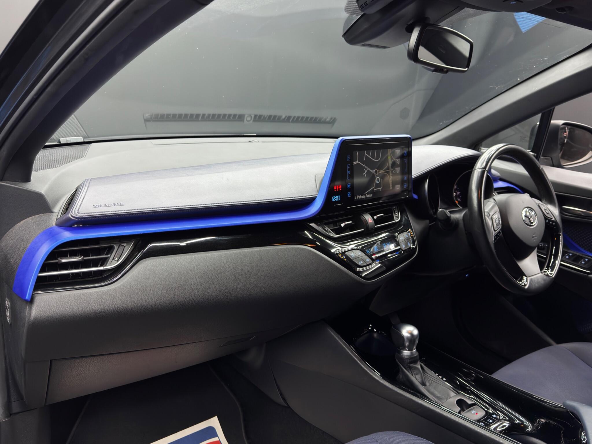 Toyota C-HR 1.8 VVT-h Dynamic CVT Euro 6 (s/s) 5dr 5dr Automatic 2026