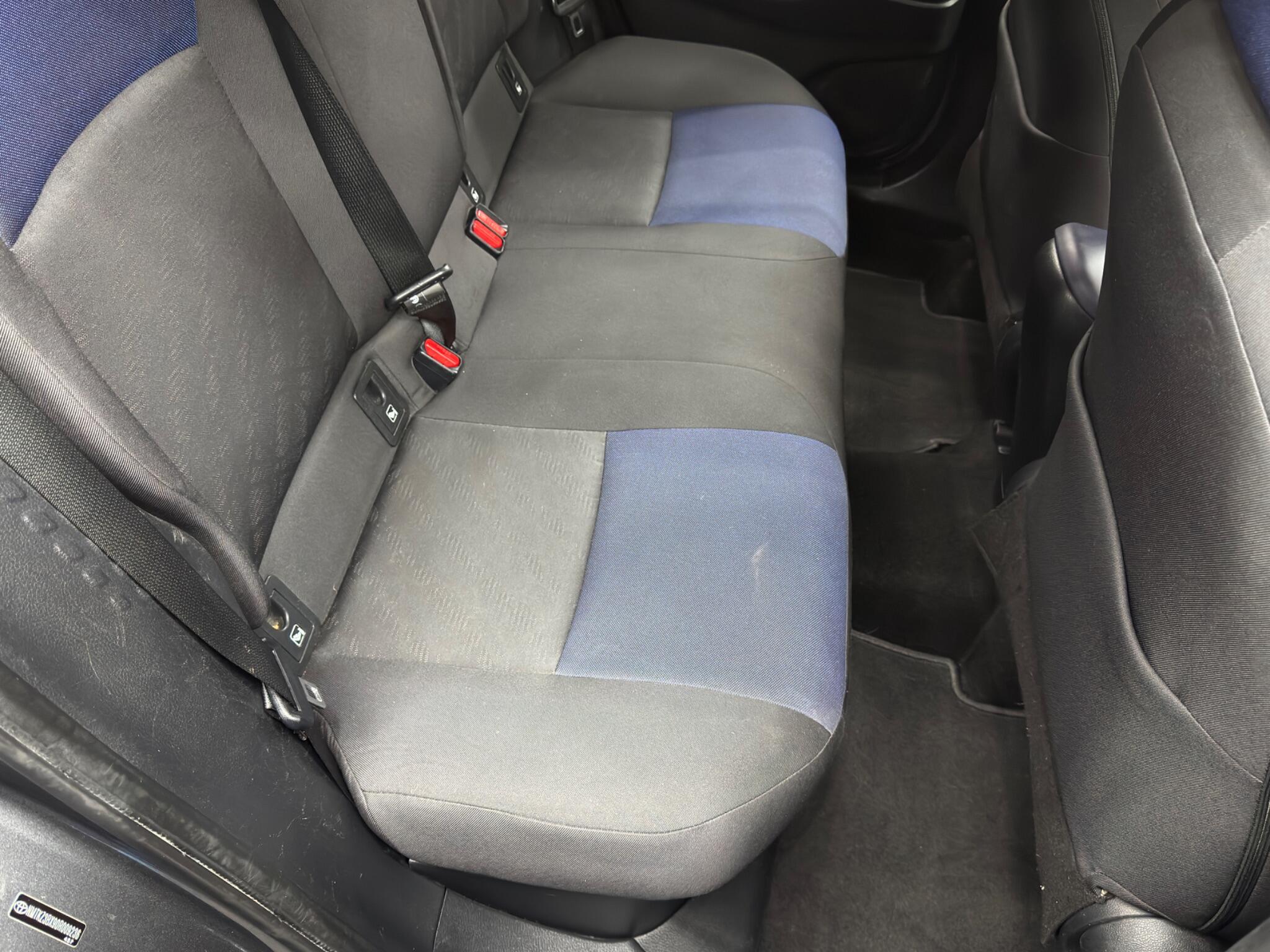 Toyota C-HR 1.8 VVT-h Dynamic CVT Euro 6 (s/s) 5dr 5dr Automatic 2026