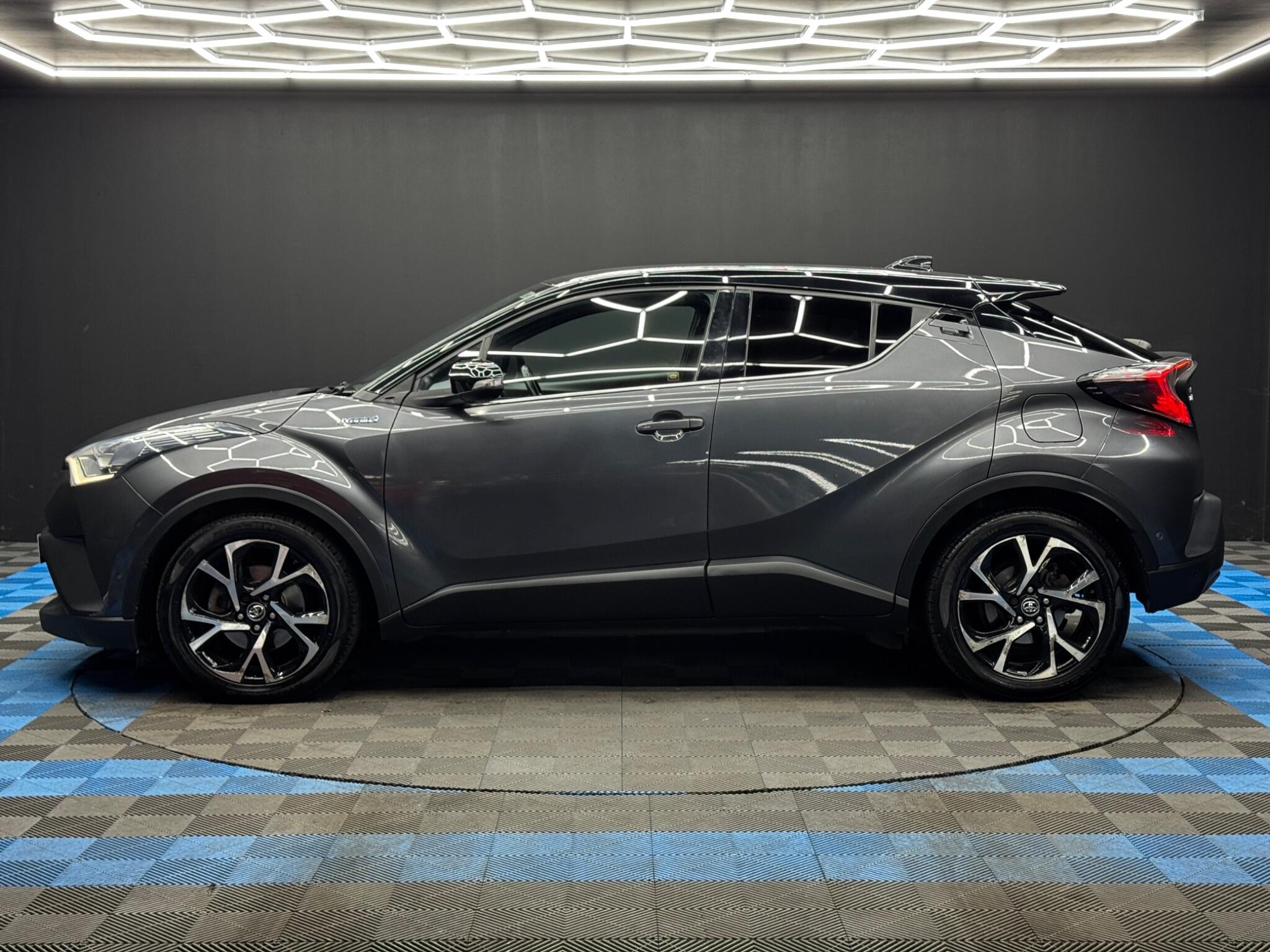 Toyota C-HR 1.8 VVT-h Dynamic CVT Euro 6 (s/s) 5dr 5dr Automatic 2026