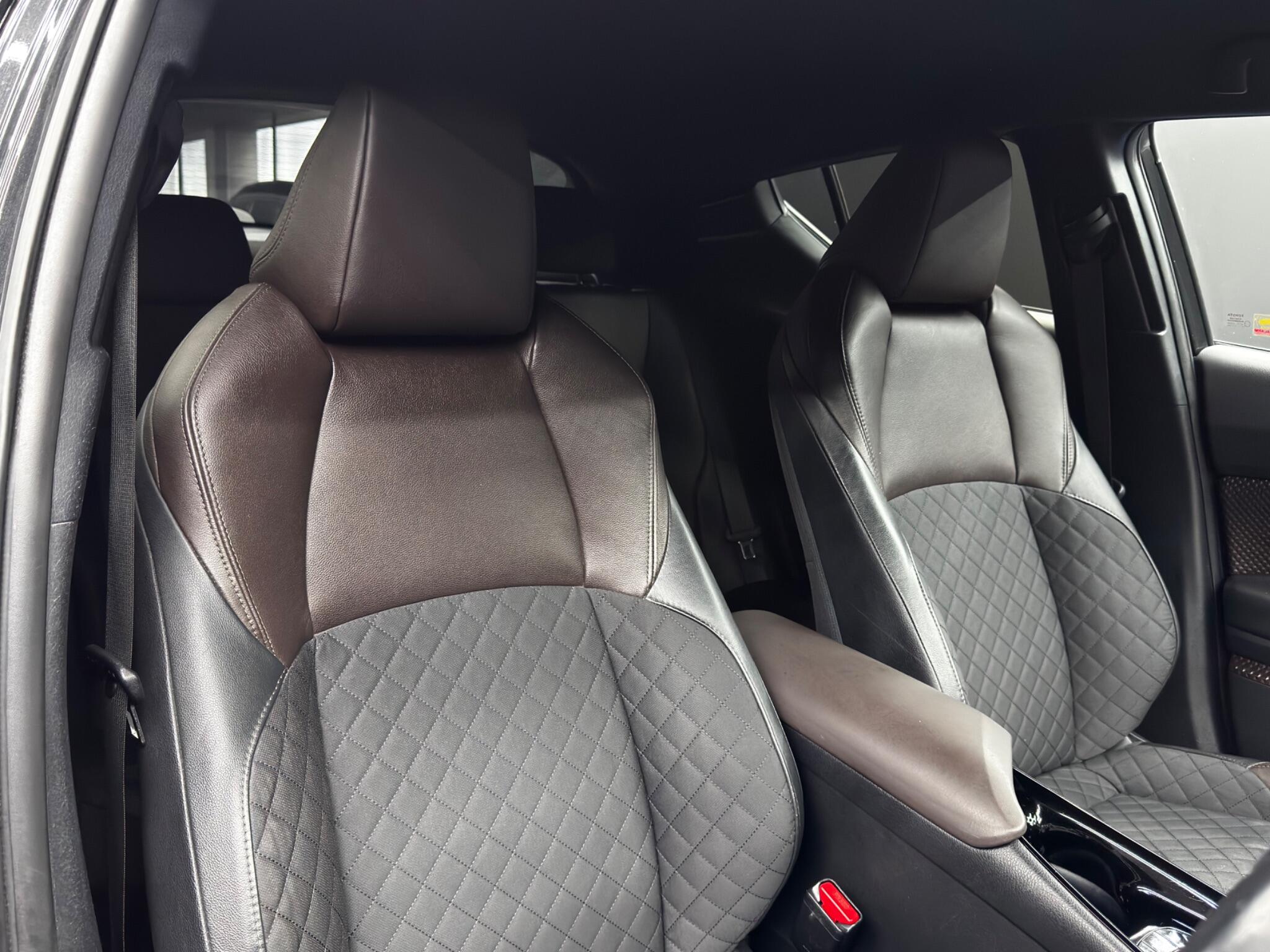 Toyota C-HR 1.8 VVT-h Excel CVT Euro 6 (s/s) 5dr 5dr Automatic 2025