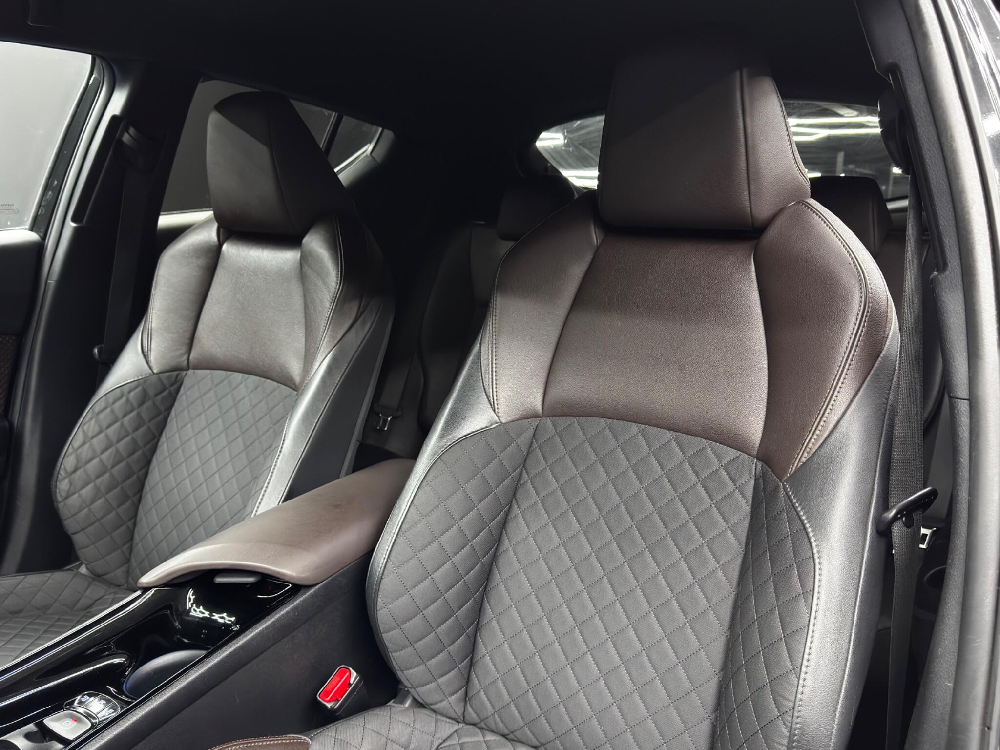 Toyota C-HR 1.8 VVT-h Excel CVT Euro 6 (s/s) 5dr 5dr Automatic 2025