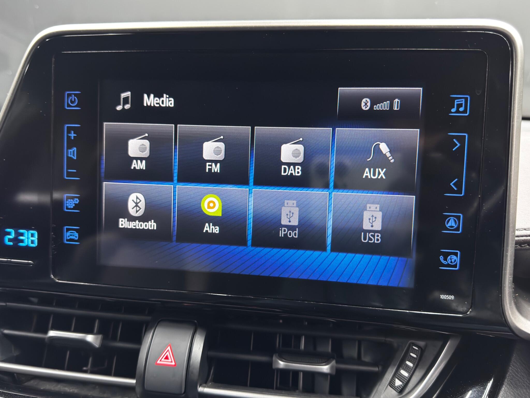 Toyota C-HR 1.8 VVT-h Excel CVT Euro 6 (s/s) 5dr 5dr Automatic 2025