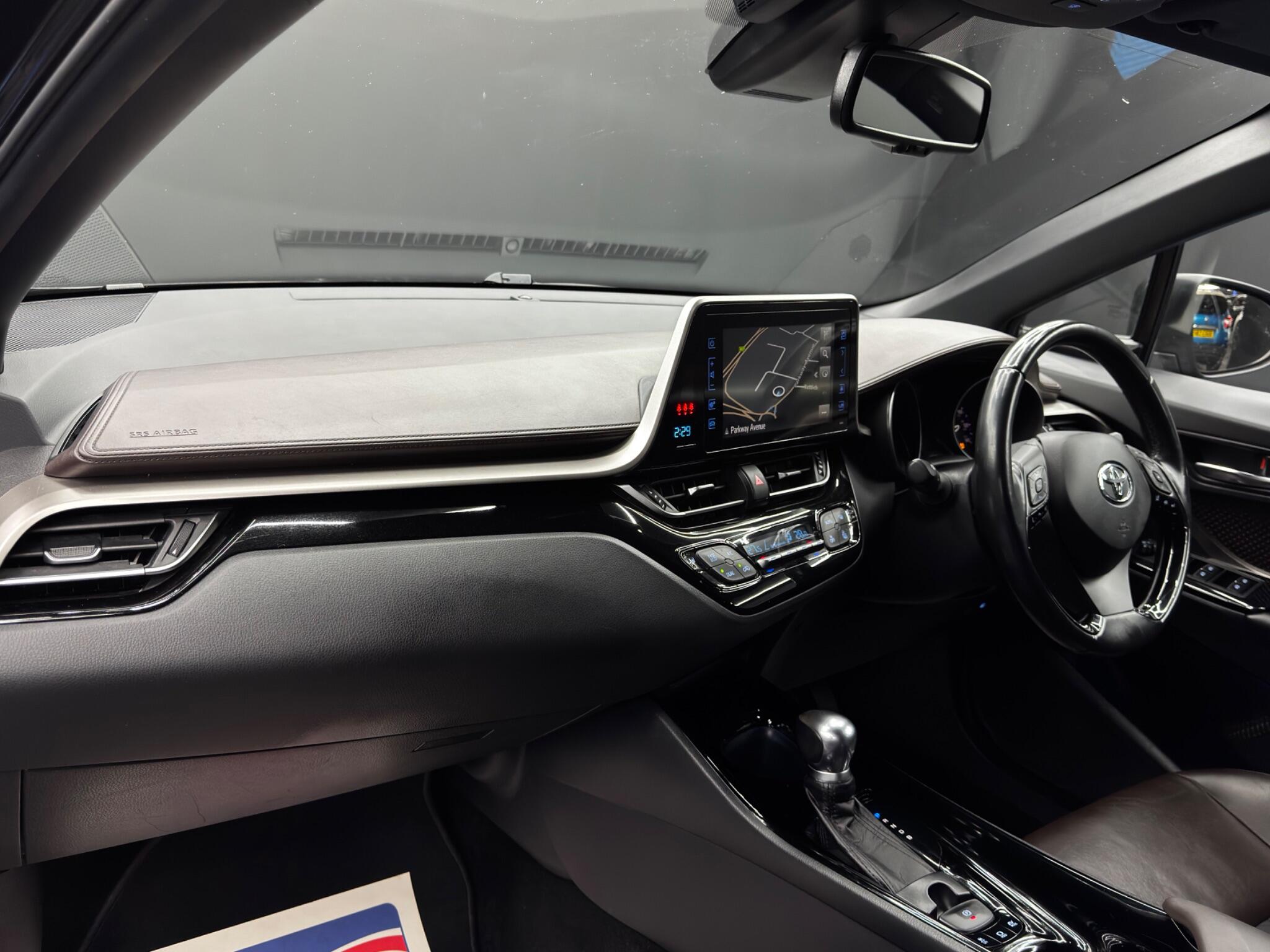 Toyota C-HR 1.8 VVT-h Excel CVT Euro 6 (s/s) 5dr 5dr Automatic 2025