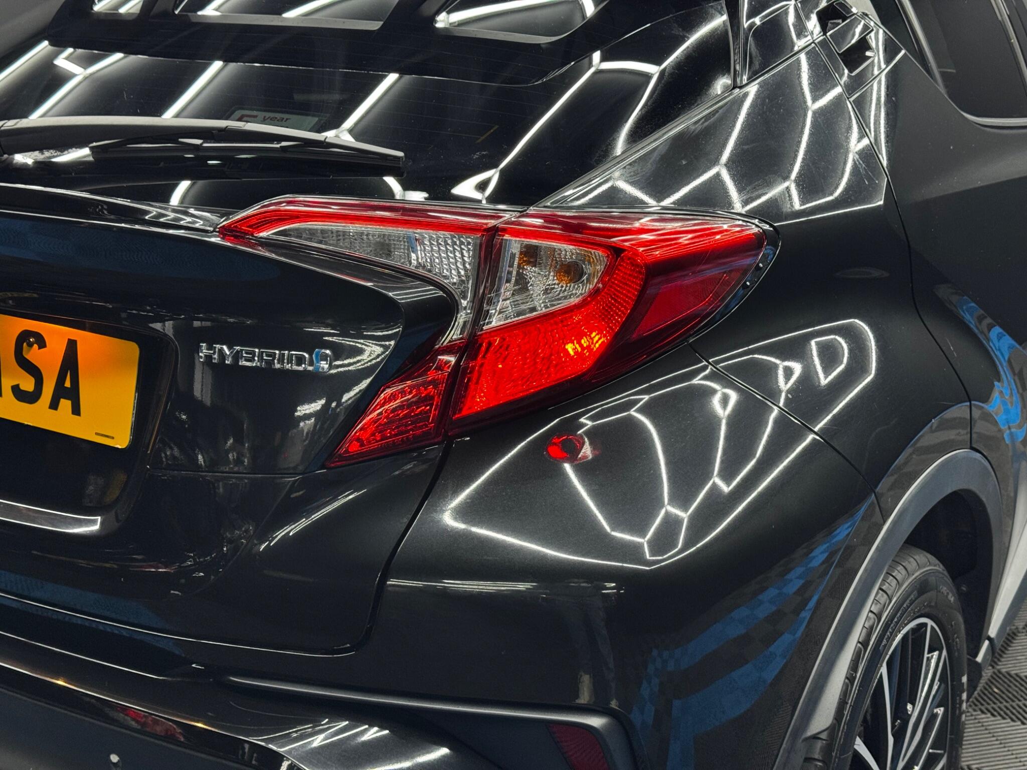 Toyota C-HR 1.8 VVT-h Excel CVT Euro 6 (s/s) 5dr 5dr Automatic 2025