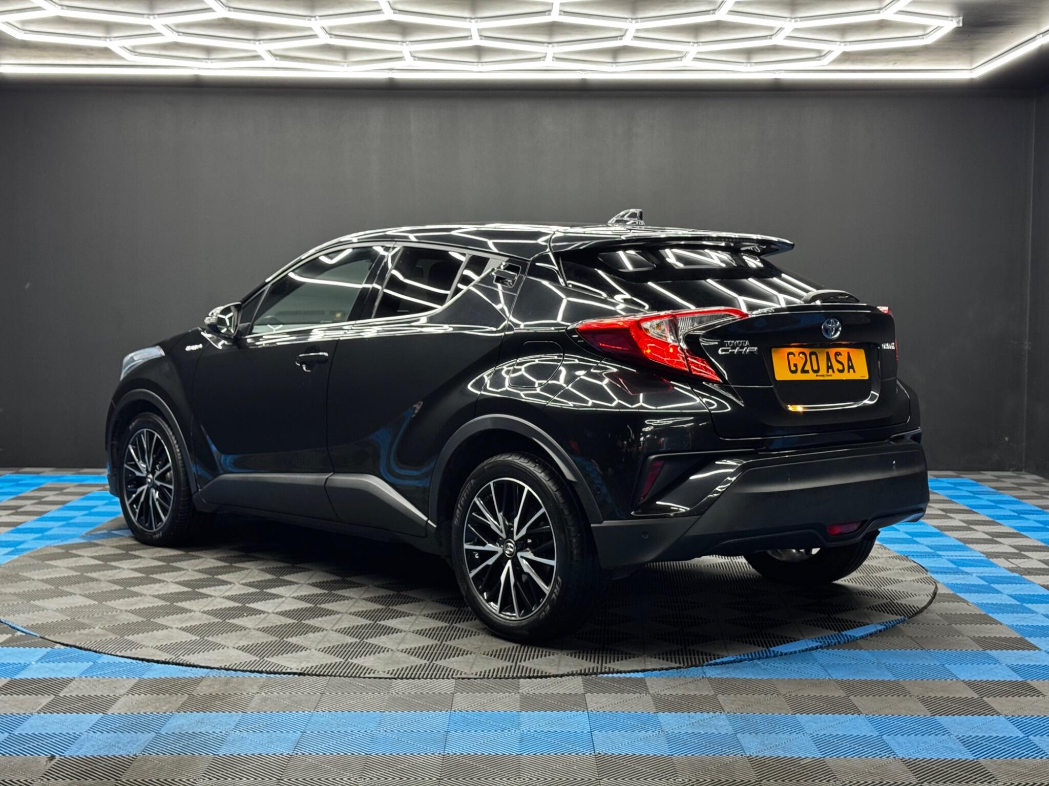 Toyota C-HR 1.8 VVT-h Excel CVT Euro 6 (s/s) 5dr 5dr Automatic 2025