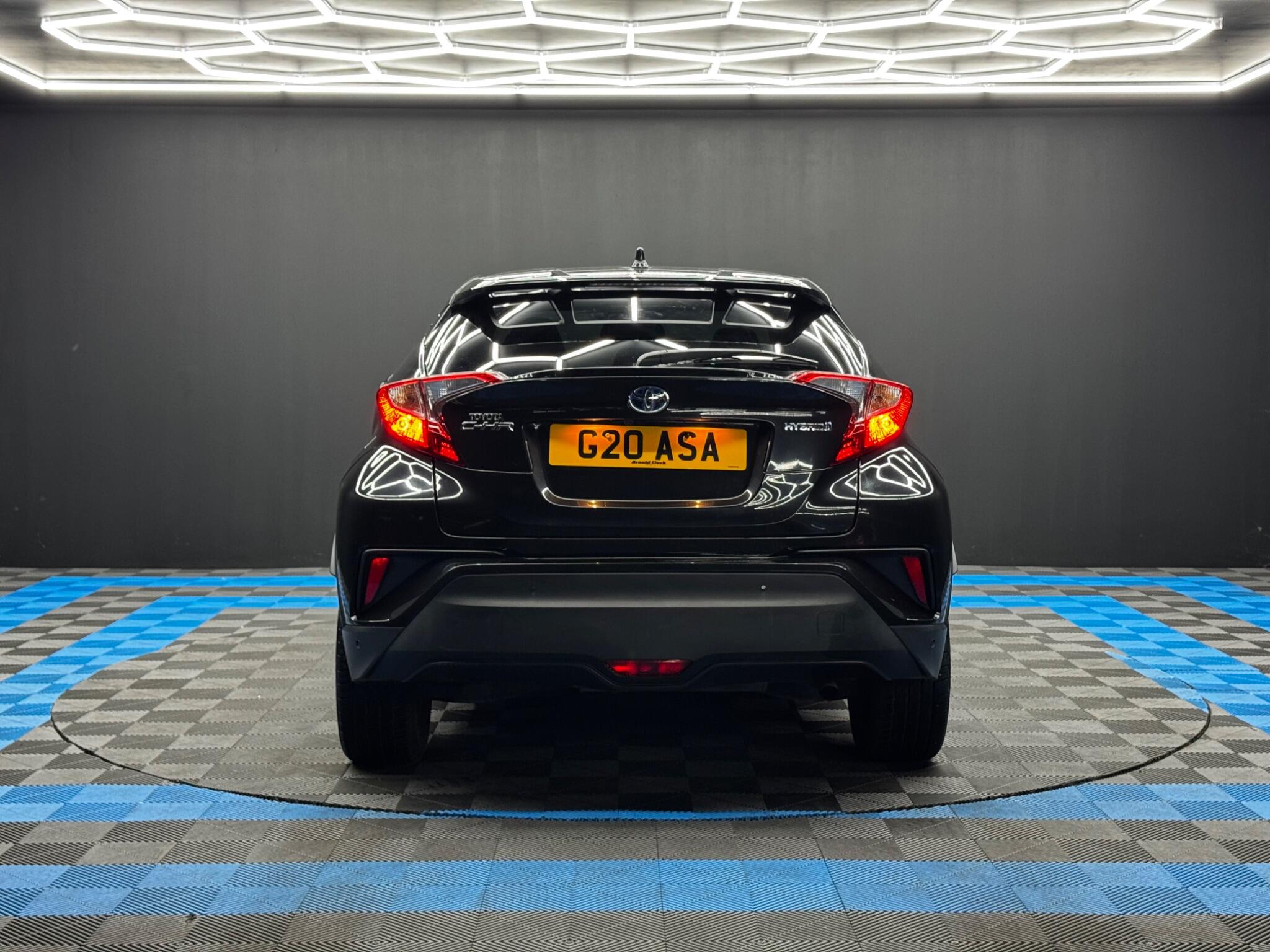 Toyota C-HR 1.8 VVT-h Excel CVT Euro 6 (s/s) 5dr 5dr Automatic 2025