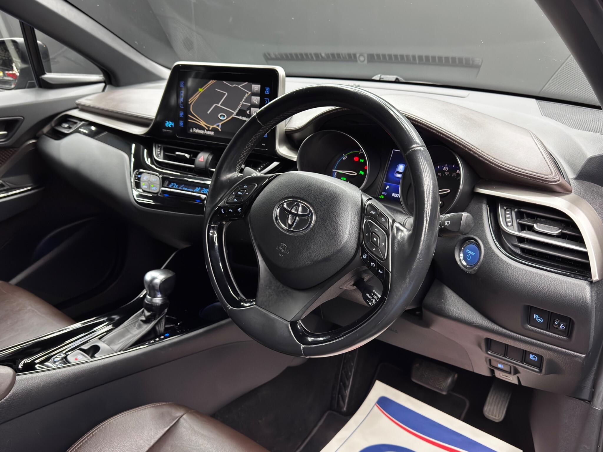 Toyota C-HR 1.8 VVT-h Excel CVT Euro 6 (s/s) 5dr 5dr Automatic 2025