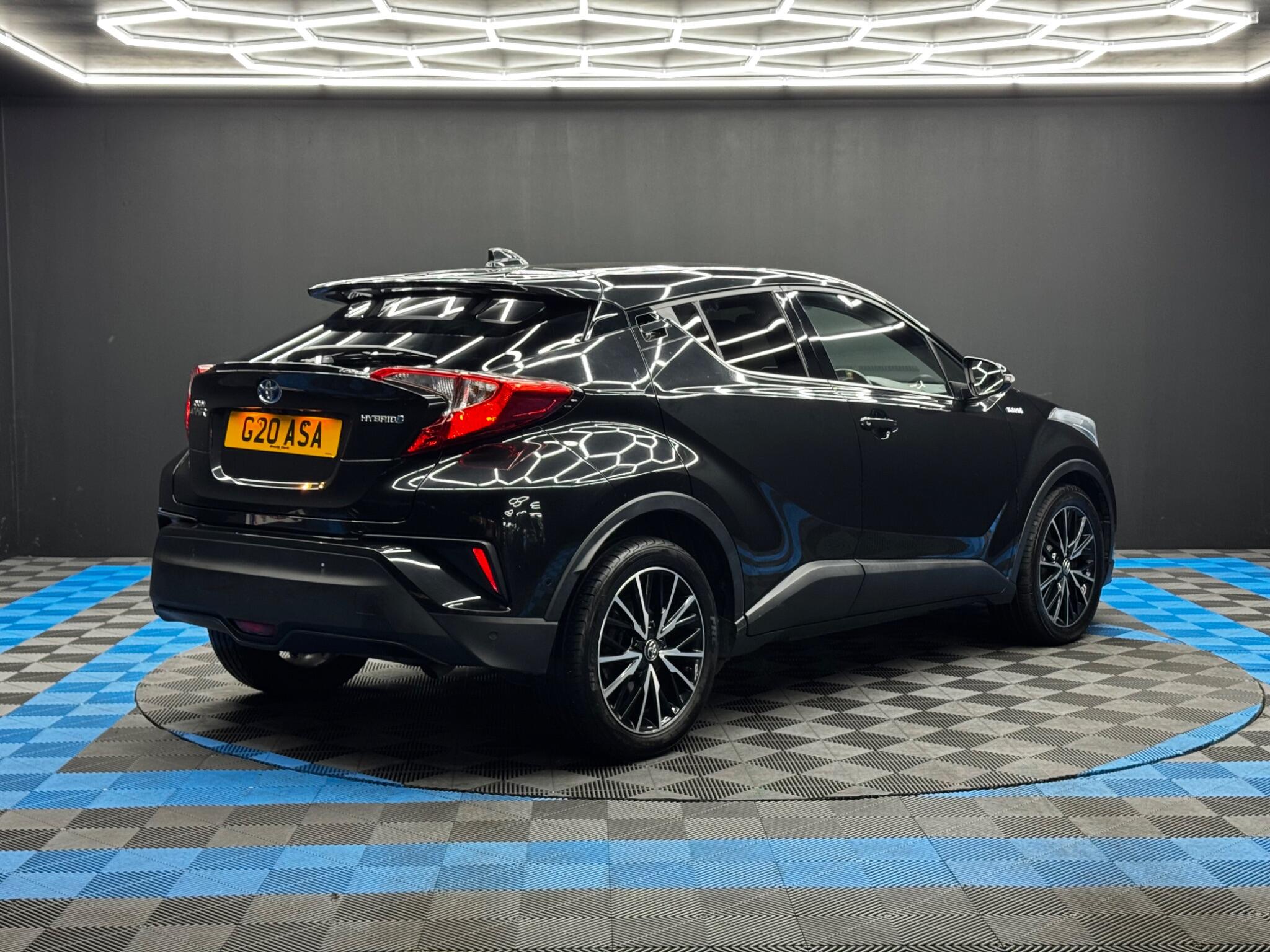 Toyota C-HR 1.8 VVT-h Excel CVT Euro 6 (s/s) 5dr 5dr Automatic 2025