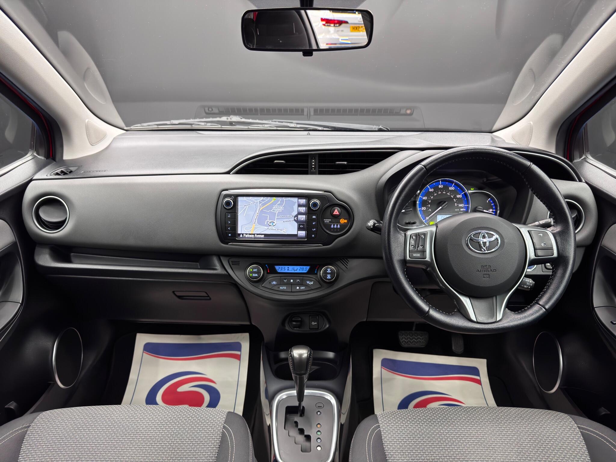 Toyota Yaris 1.5 VVT-h Icon E-CVT Euro 6 5dr 5dr Automatic 2025