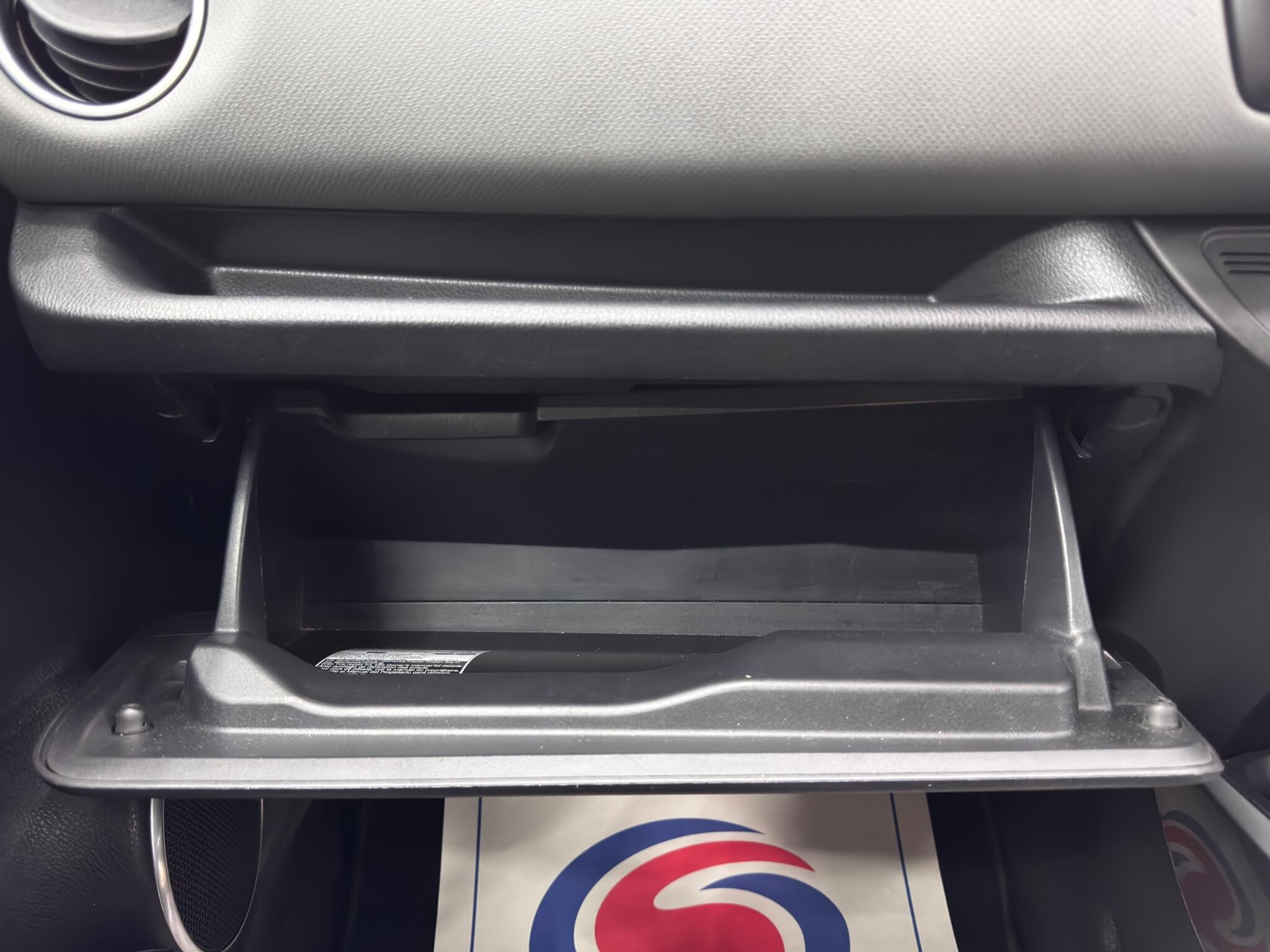 Toyota Yaris 1.5 VVT-h Icon E-CVT Euro 6 5dr 5dr Automatic 2025