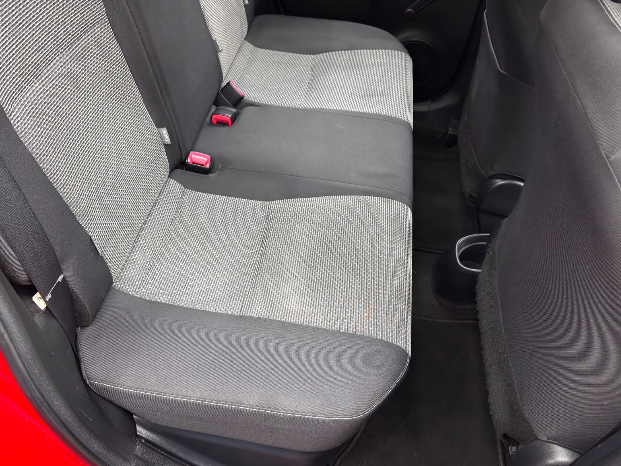 Toyota Yaris 1.5 VVT-h Icon E-CVT Euro 6 5dr 5dr Automatic 2025