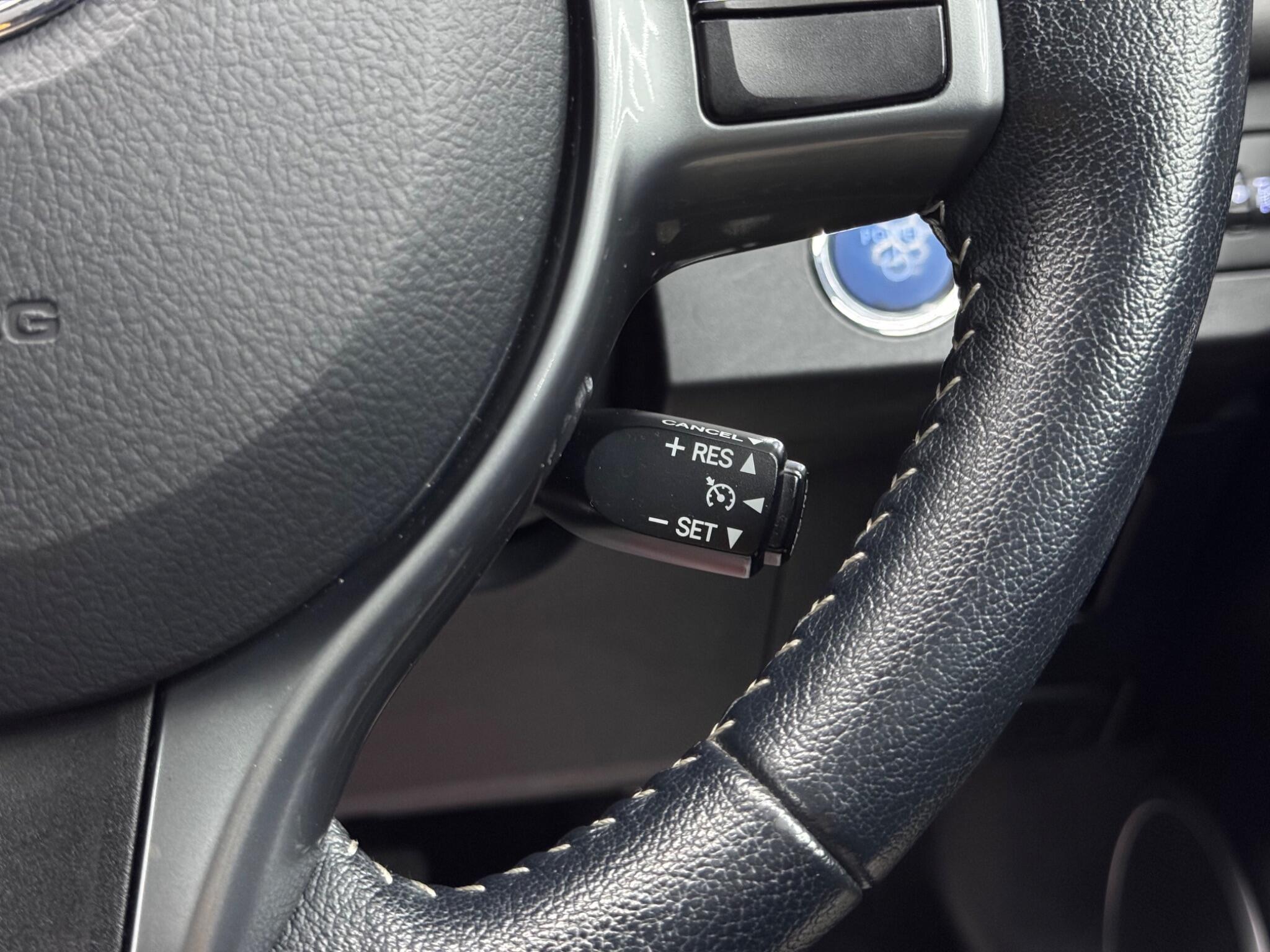 Toyota Yaris 1.5 VVT-h Icon E-CVT Euro 6 5dr 5dr Automatic 2025