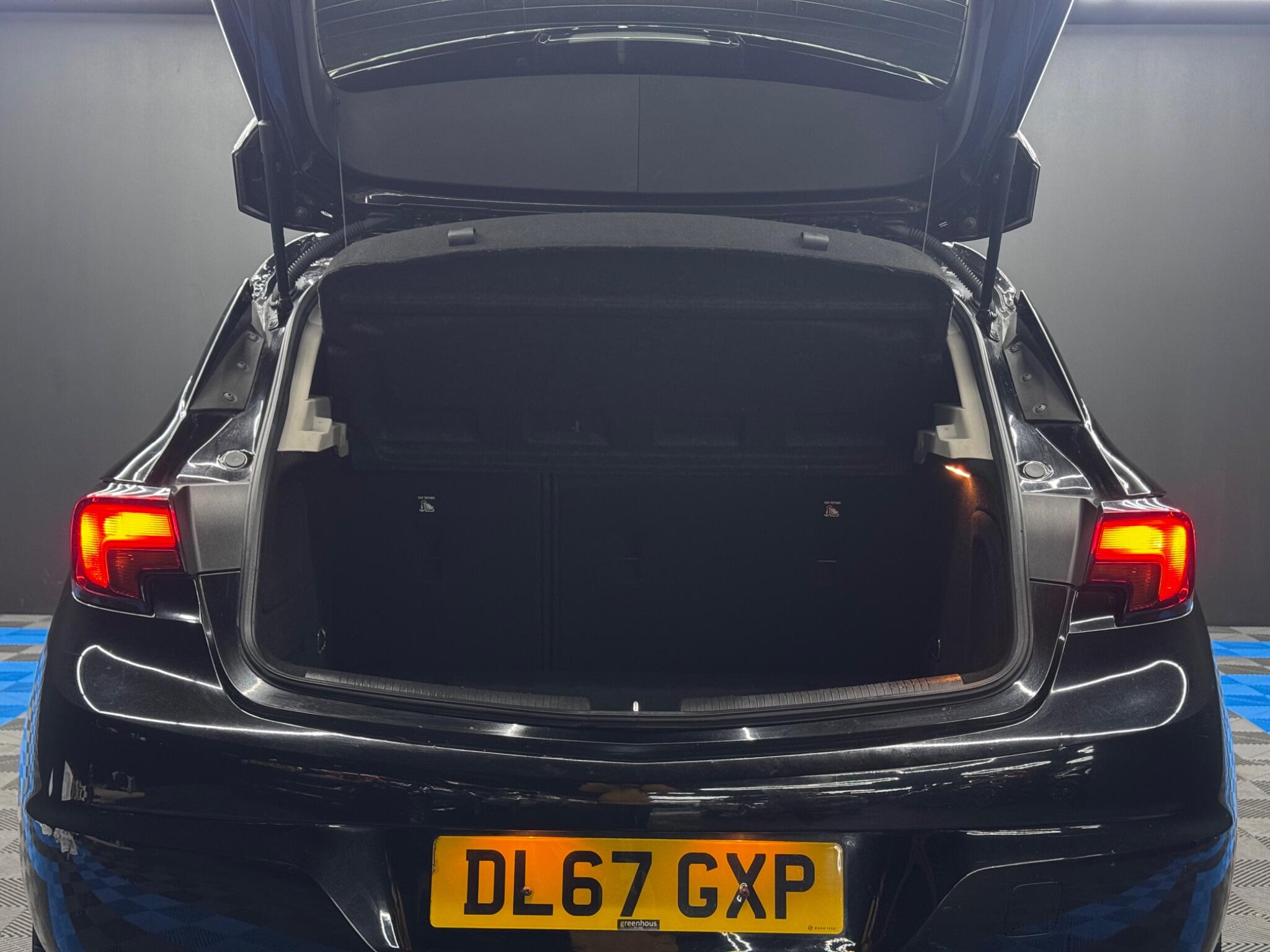 Vauxhall Astra 1.4i Turbo SRi Nav Euro 6 5dr 5dr Manual 2025