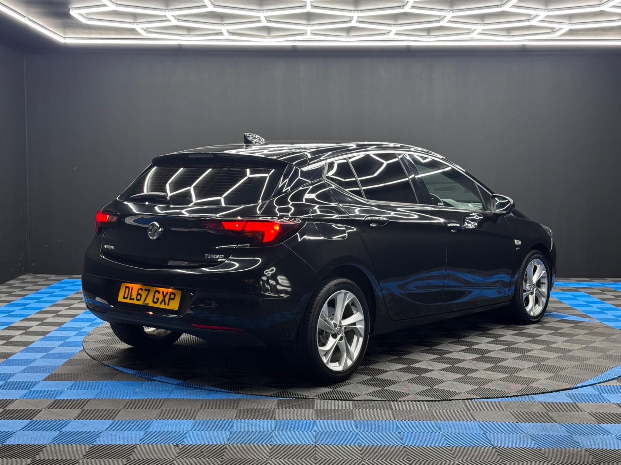 Vauxhall Astra 1.4i Turbo SRi Nav Euro 6 5dr 5dr Manual 2025