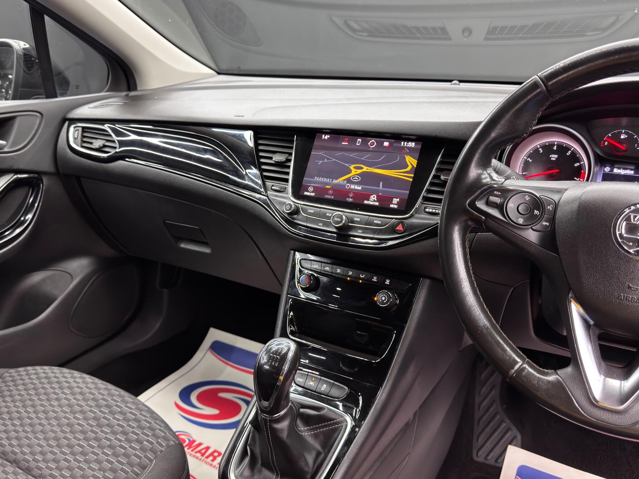 Vauxhall Astra 1.4i Turbo SRi Nav Euro 6 5dr 5dr Manual 2025