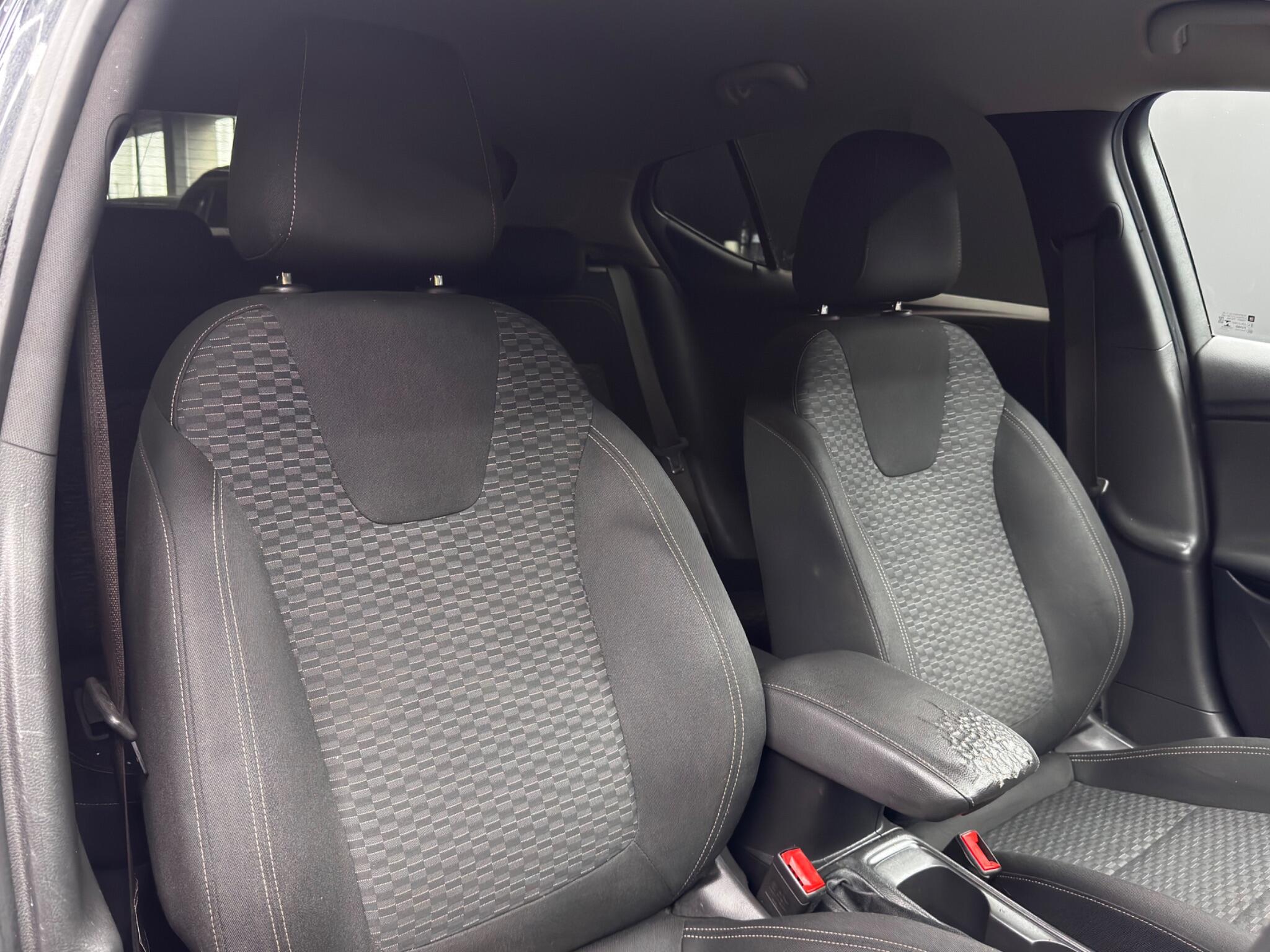 Vauxhall Astra 1.4i Turbo SRi Nav Euro 6 5dr 5dr Manual 2025