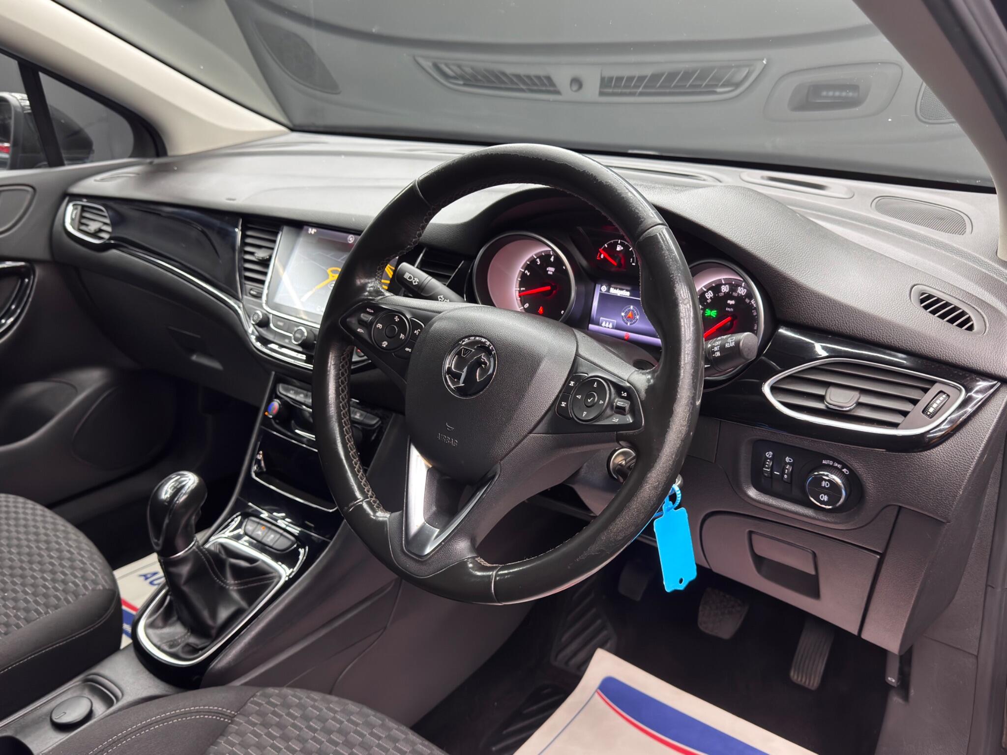 Vauxhall Astra 1.4i Turbo SRi Nav Euro 6 5dr 5dr Manual 2025