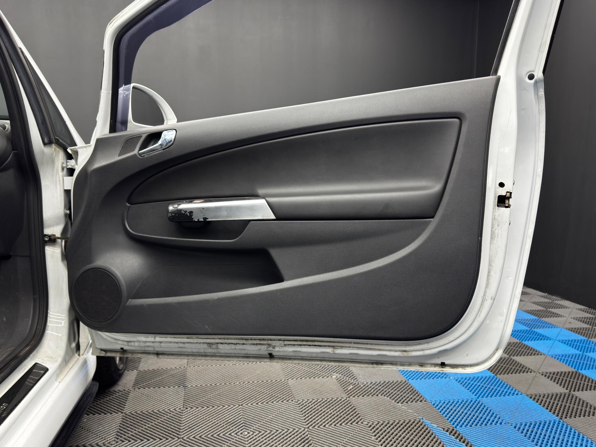 Vauxhall Corsa 1.6T 16V VXR Nurburgring Euro 5 3dr 3dr Manual 2026