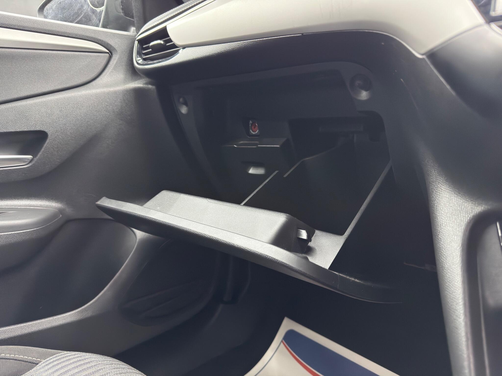 Vauxhall Corsa electric 50kWh SE Nav Auto 5dr (7.4Kw Charger) 5dr Automatic 2026