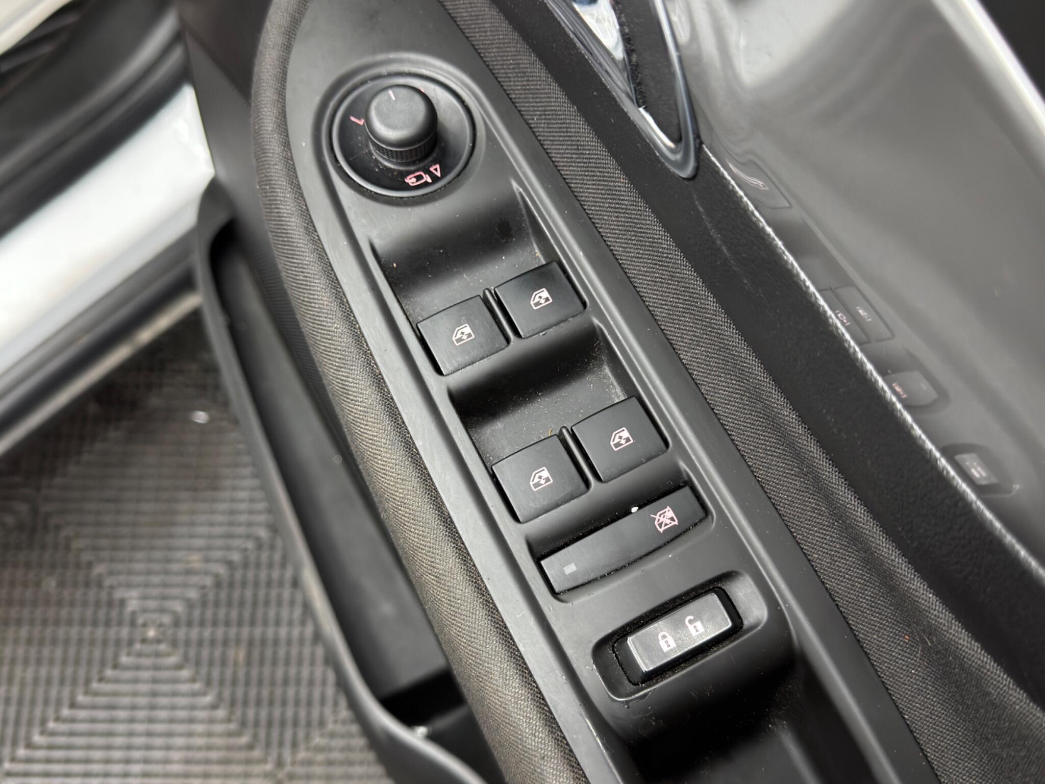 Vauxhall Mokka 1.4T Exclusiv 4WD Euro 5 (s/s) 5dr 5dr Manual 2026