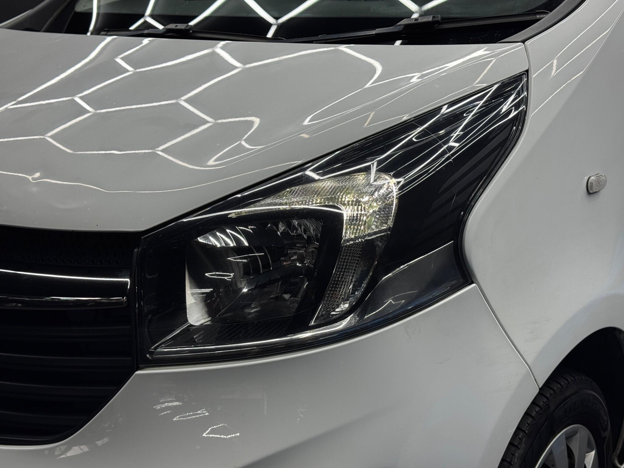 Vauxhall Vivaro 1.6 CDTi 2900 BiTurbo ecoTEC Sportive Crew Van L1 H1 Euro 6 (s/s) 5dr (6 Seat) 5dr Manual 2026