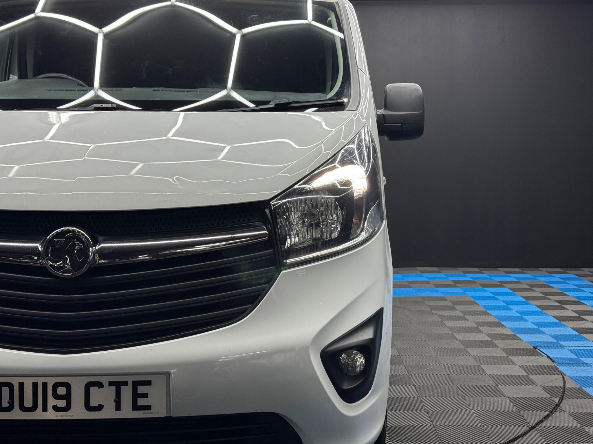 Vauxhall Vivaro 1.6 CDTi 2900 BiTurbo ecoTEC Sportive Crew Van L1 H1 Euro 6 (s/s) 5dr (6 Seat) 5dr Manual 2026