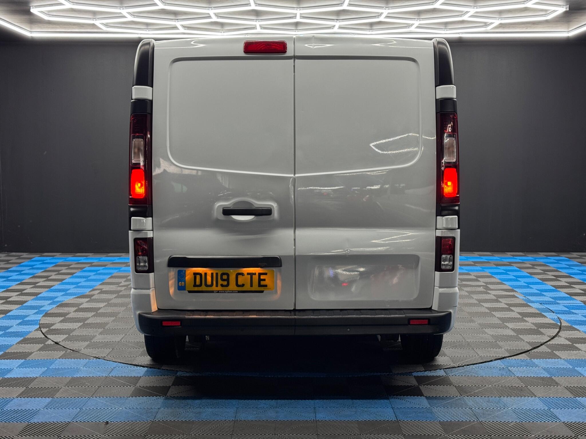 Vauxhall Vivaro 1.6 CDTi 2900 BiTurbo ecoTEC Sportive Crew Van L1 H1 Euro 6 (s/s) 5dr (6 Seat) 5dr Manual 2026