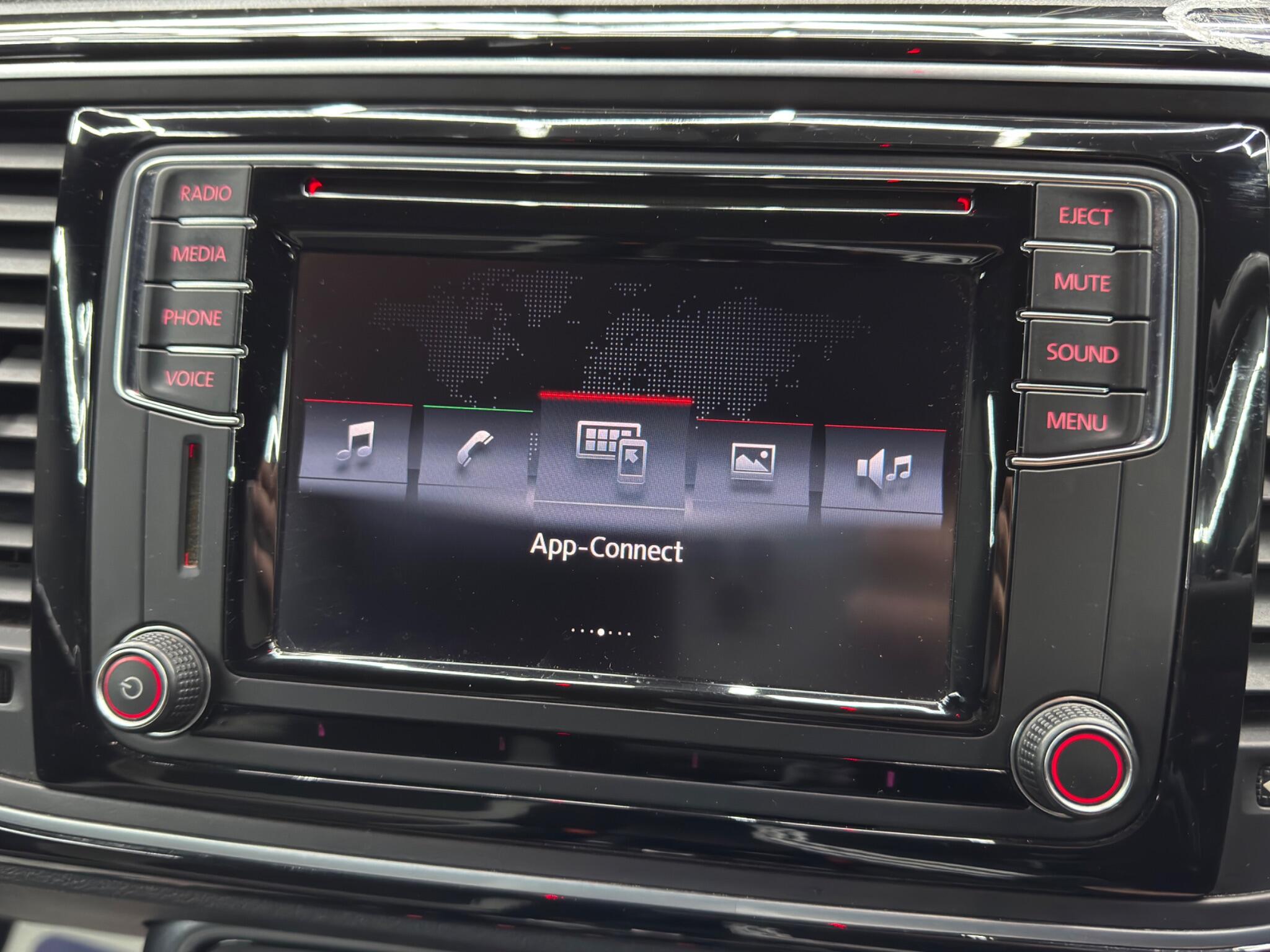 Volkswagen Beetle 2.0 TDI BlueMotion Tech R-Line Cabriolet DSG Euro 6 (s/s) 2dr 2dr Automatic 2026