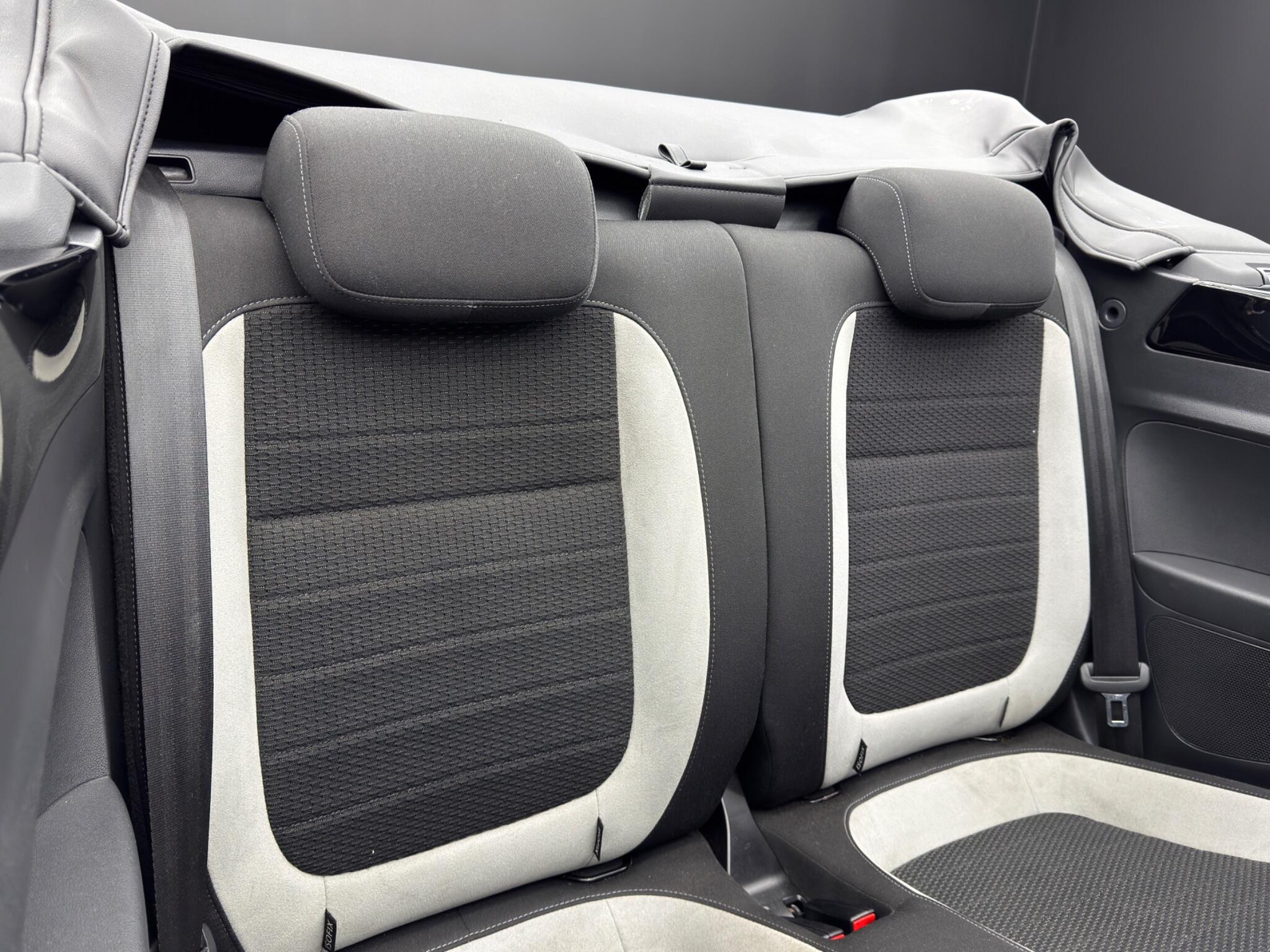 Volkswagen Beetle 2.0 TDI BlueMotion Tech R-Line Cabriolet DSG Euro 6 (s/s) 2dr 2dr Automatic 2026