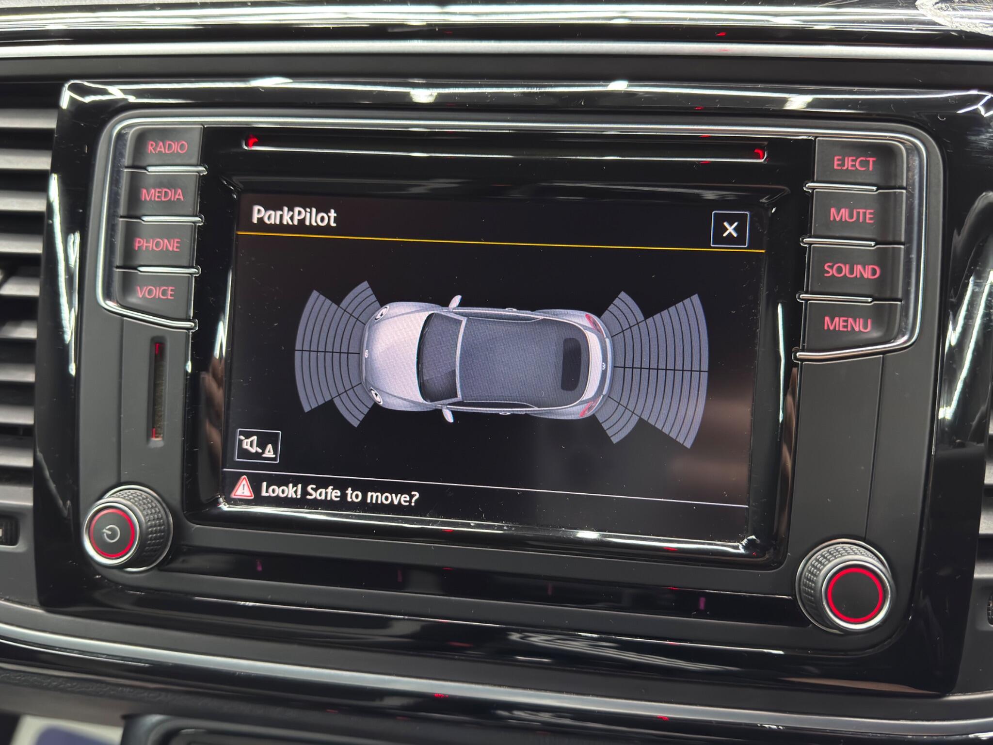 Volkswagen Beetle 2.0 TDI BlueMotion Tech R-Line Cabriolet DSG Euro 6 (s/s) 2dr 2dr Automatic 2026